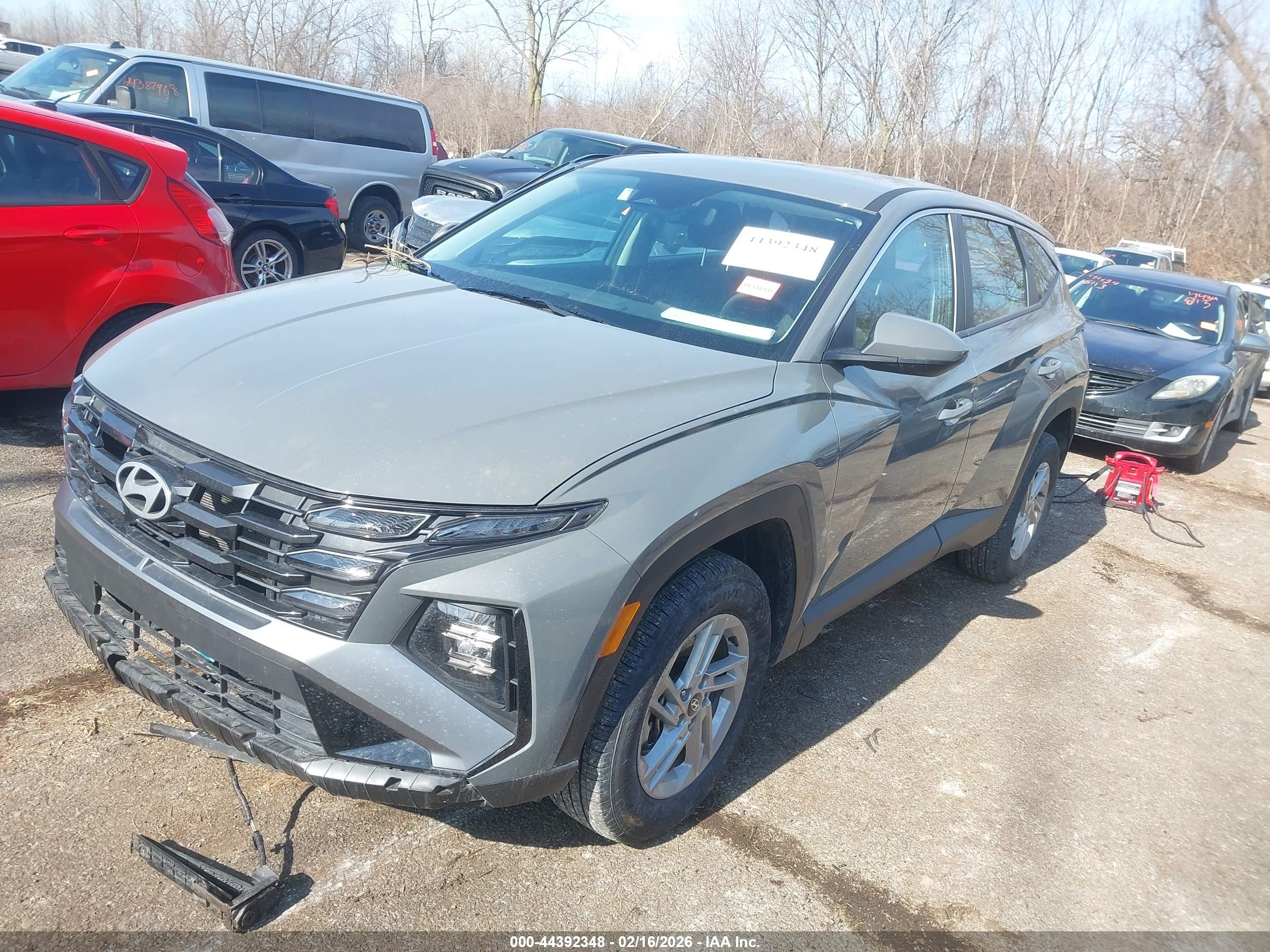 HYUNDAI TUCSON image 2