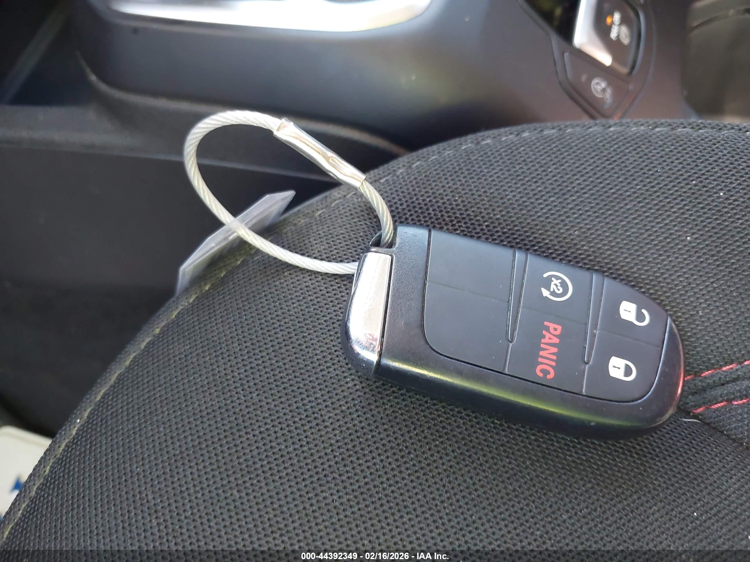 JEEP RENEGADE image 11