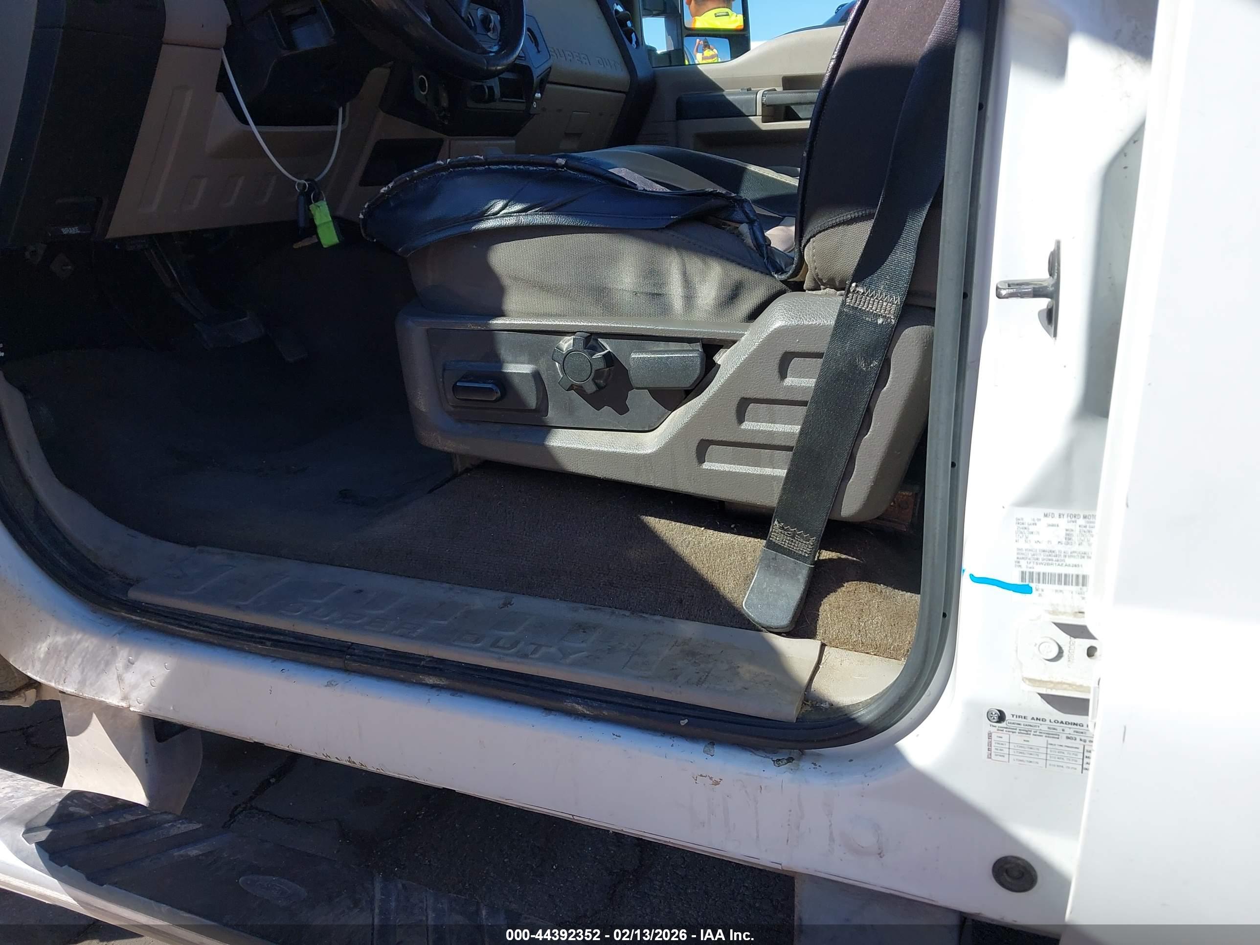 FORD F-250 image 6