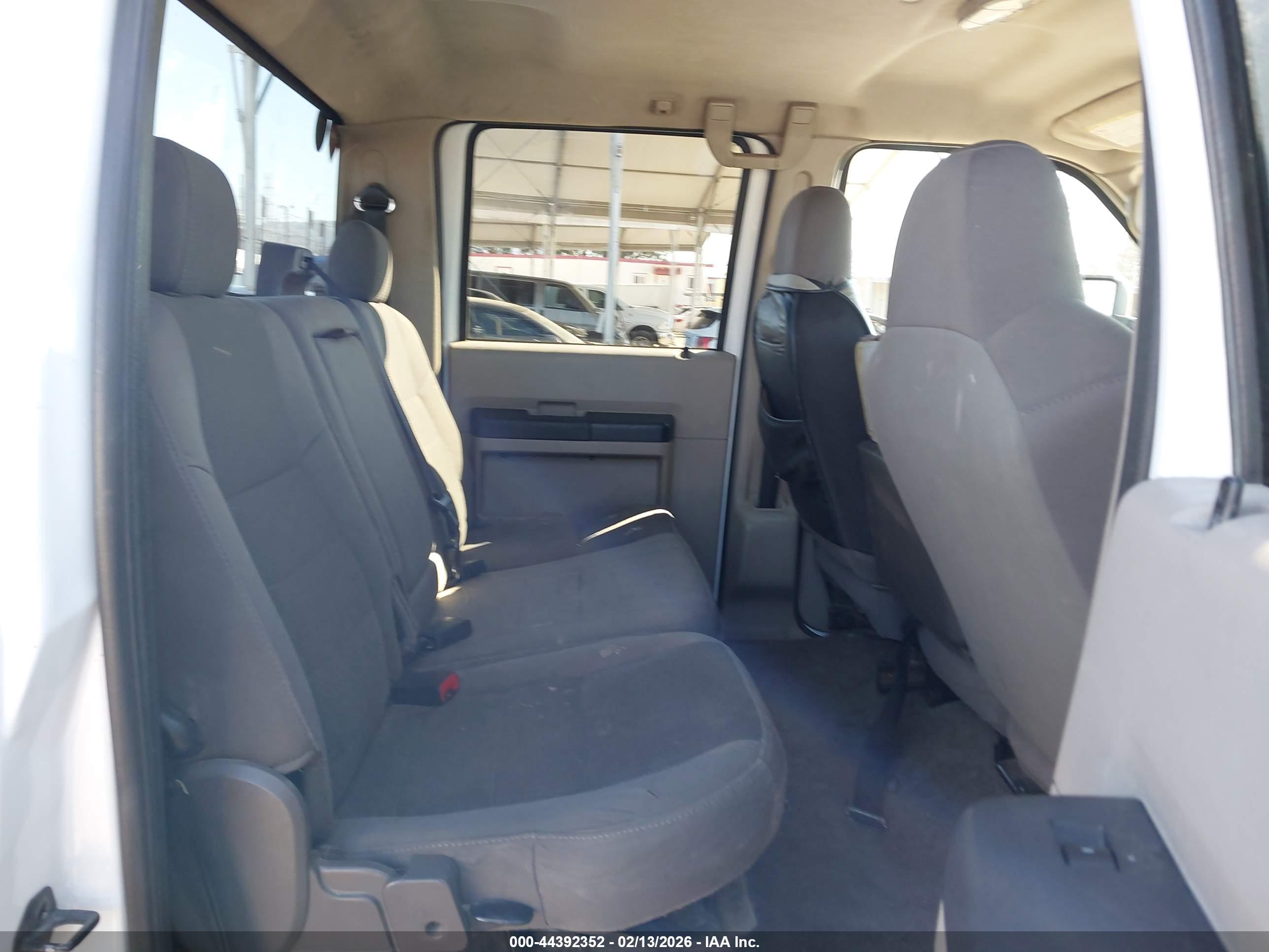 FORD F-250 image 8