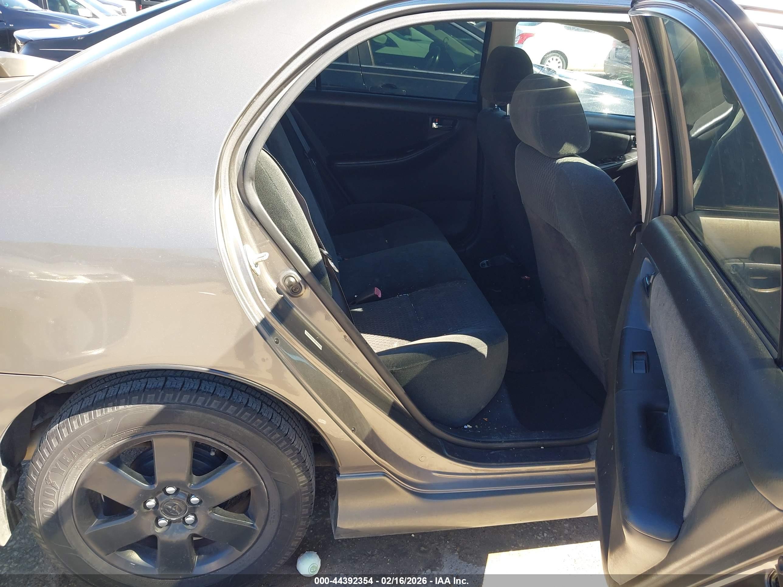 TOYOTA COROLLA image 8