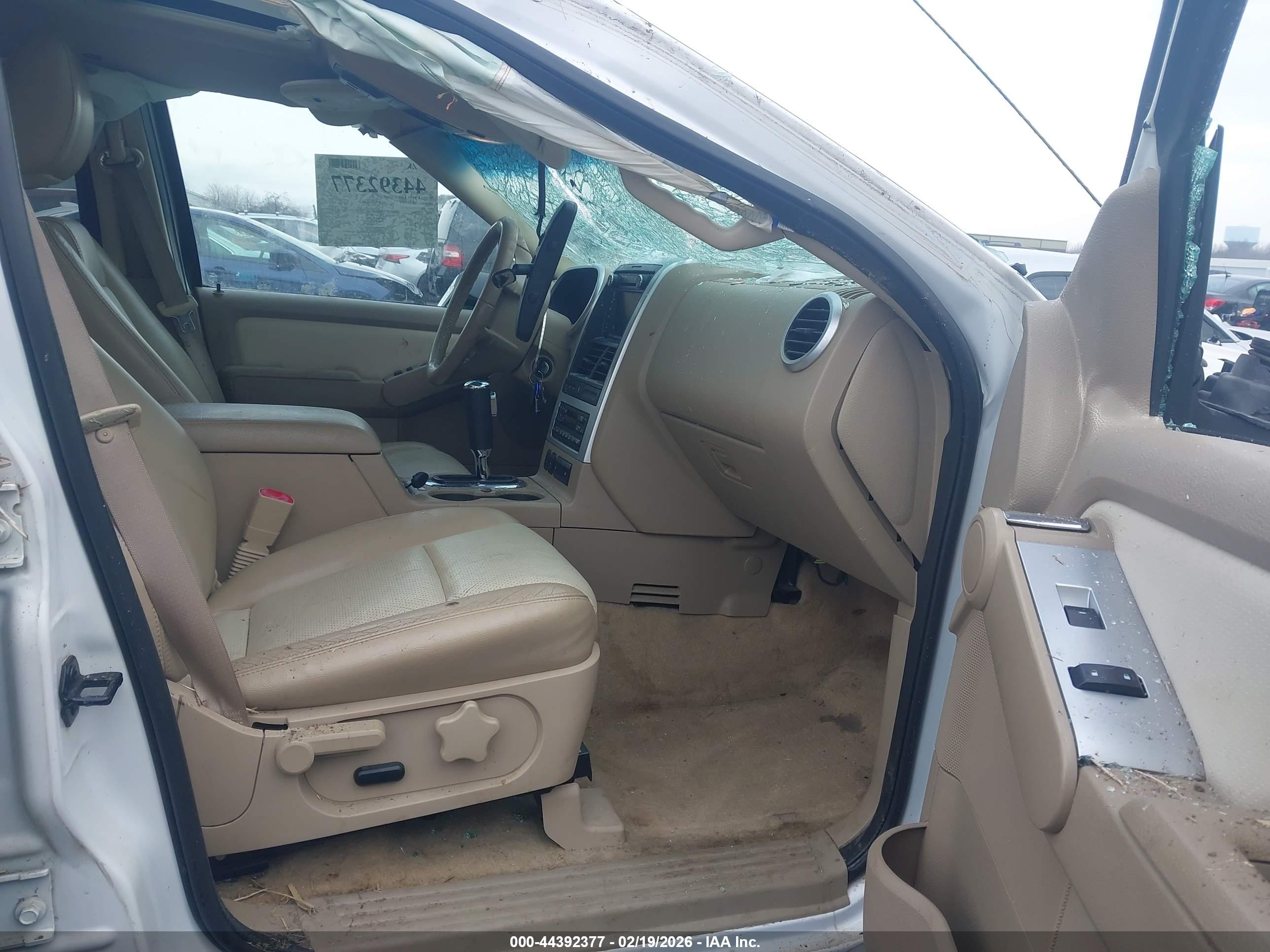 MERCURY MOUNTAINEER image 5