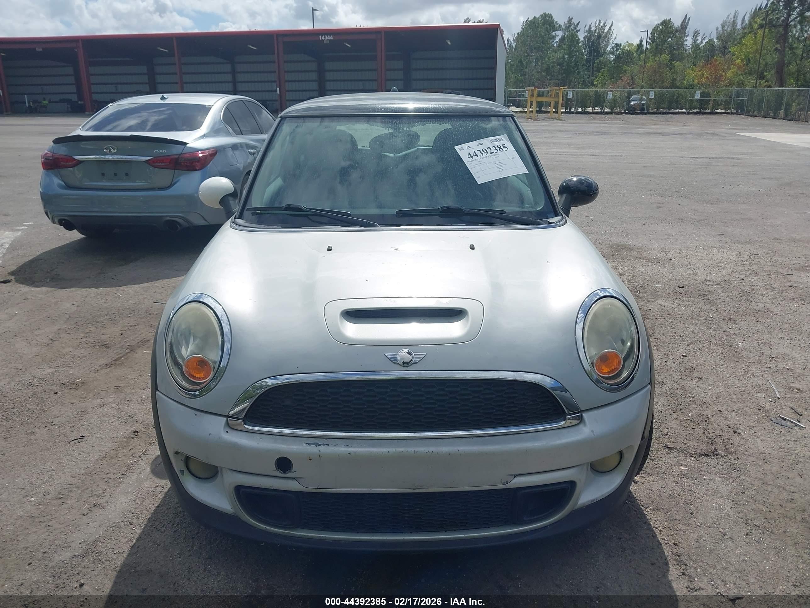 MINI COOPER image 6