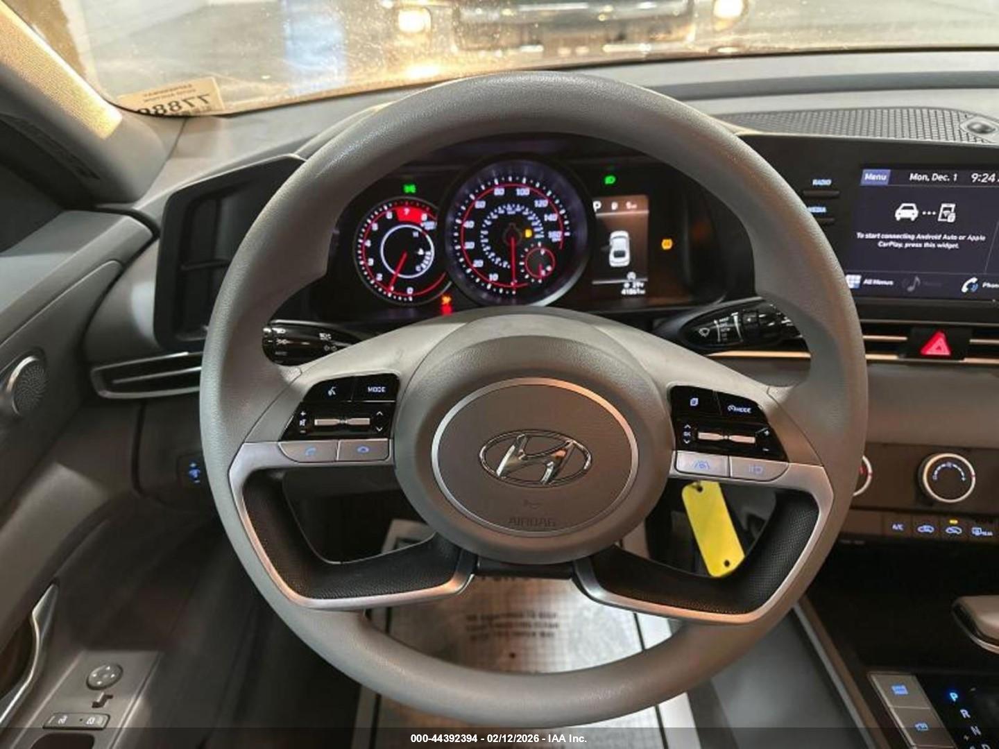 HYUNDAI ELANTRA image 11