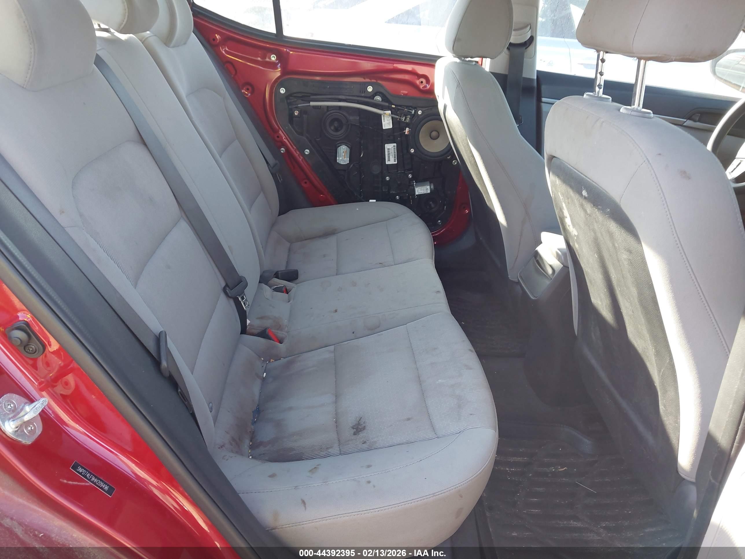 HYUNDAI ELANTRA image 8