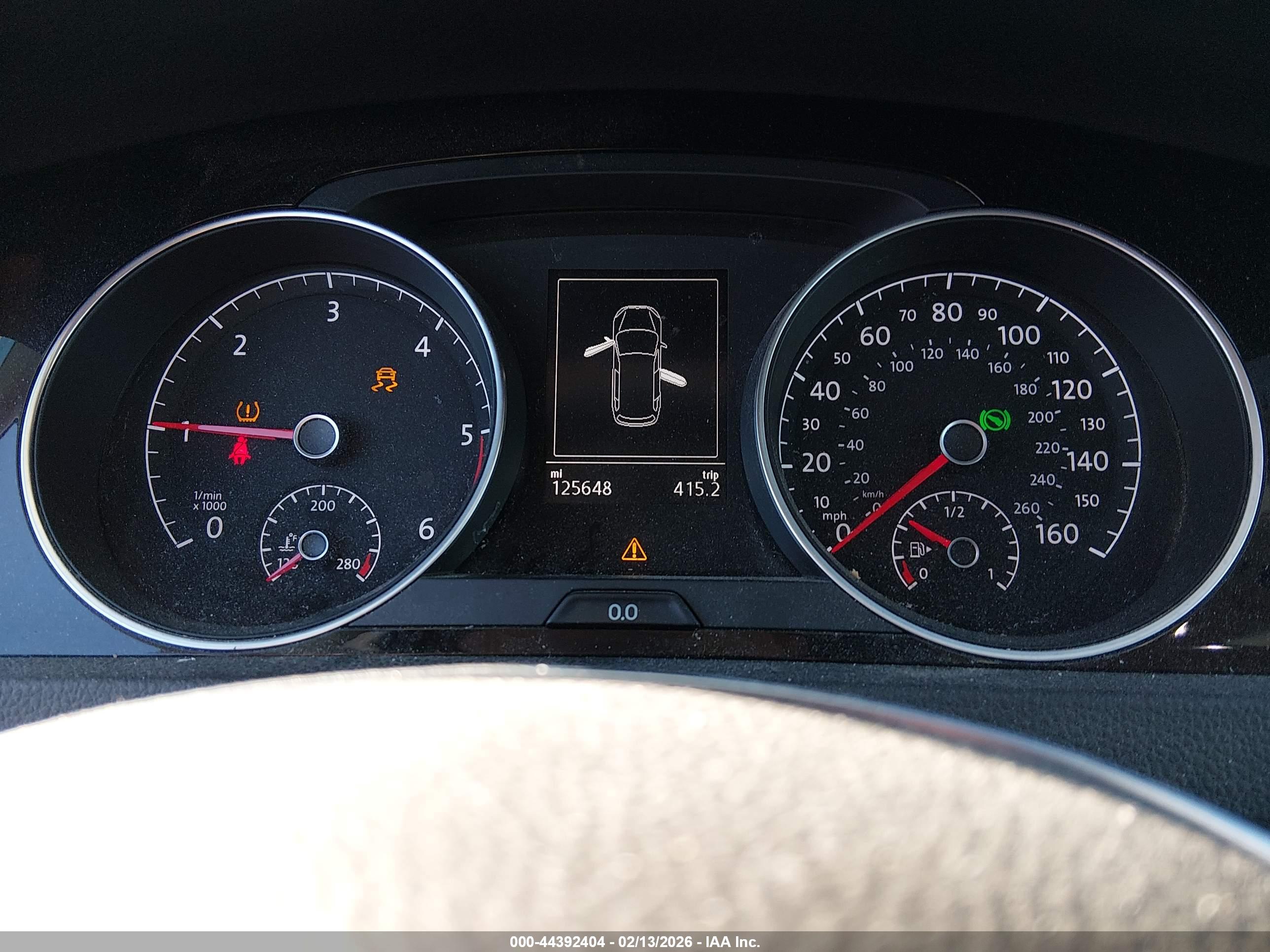 VOLKSWAGEN GOLF image 7