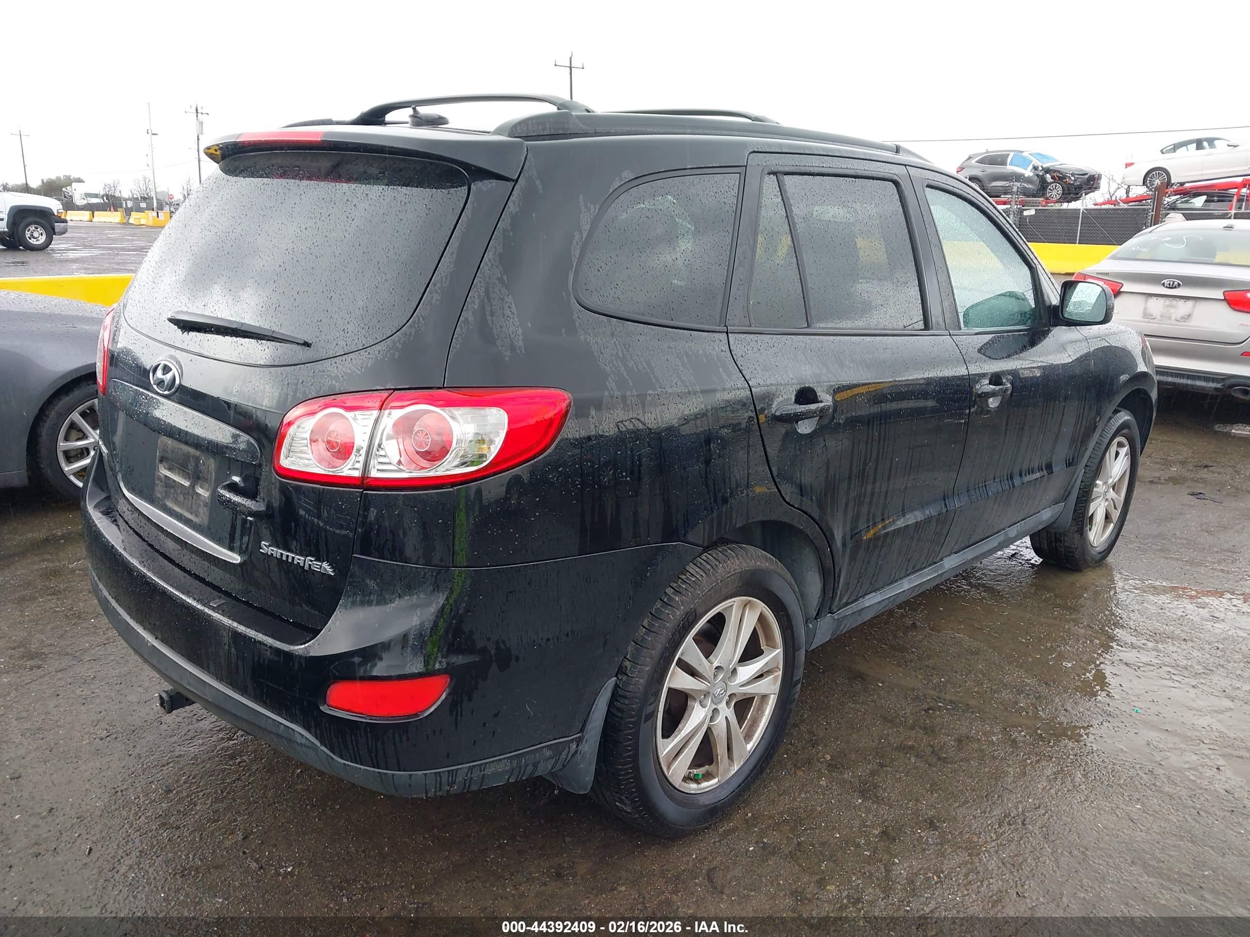 HYUNDAI SANTA image 4