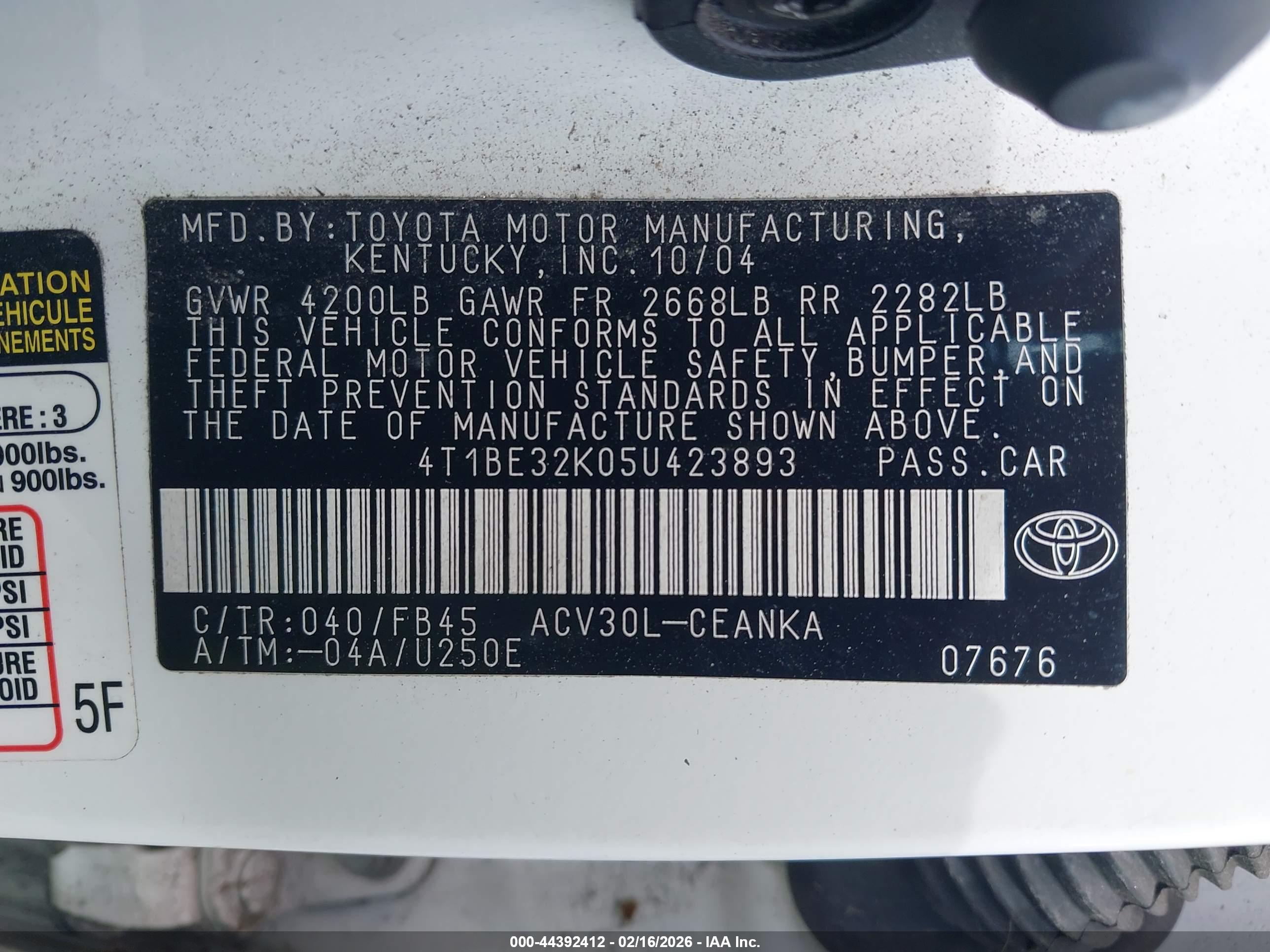 TOYOTA CAMRY image 9