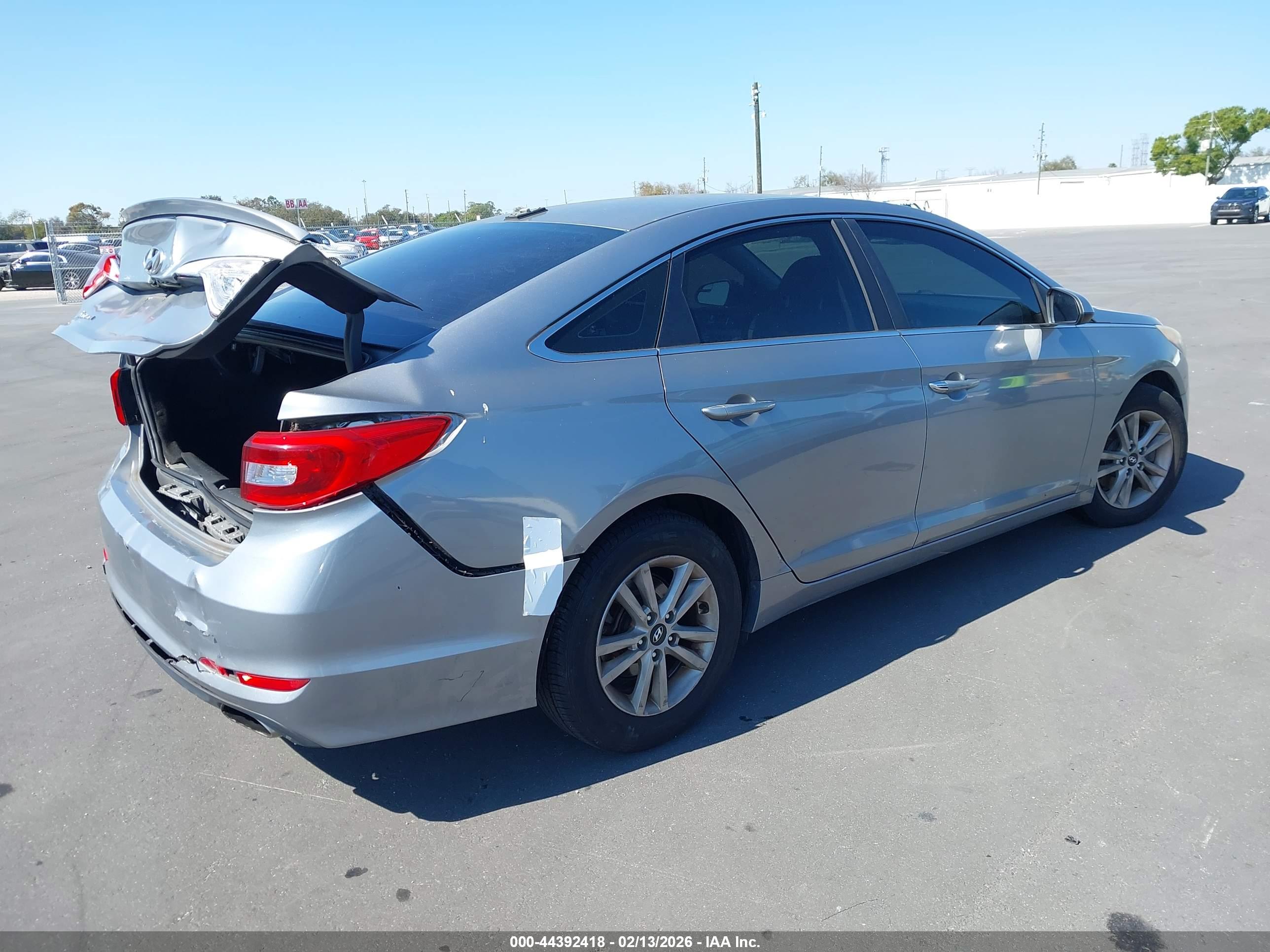 HYUNDAI SONATA image 4