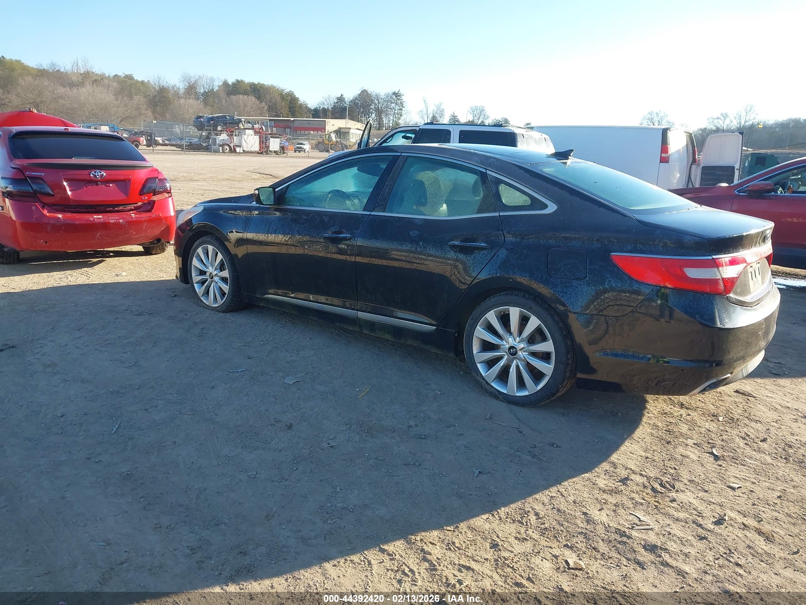 HYUNDAI AZERA image 3
