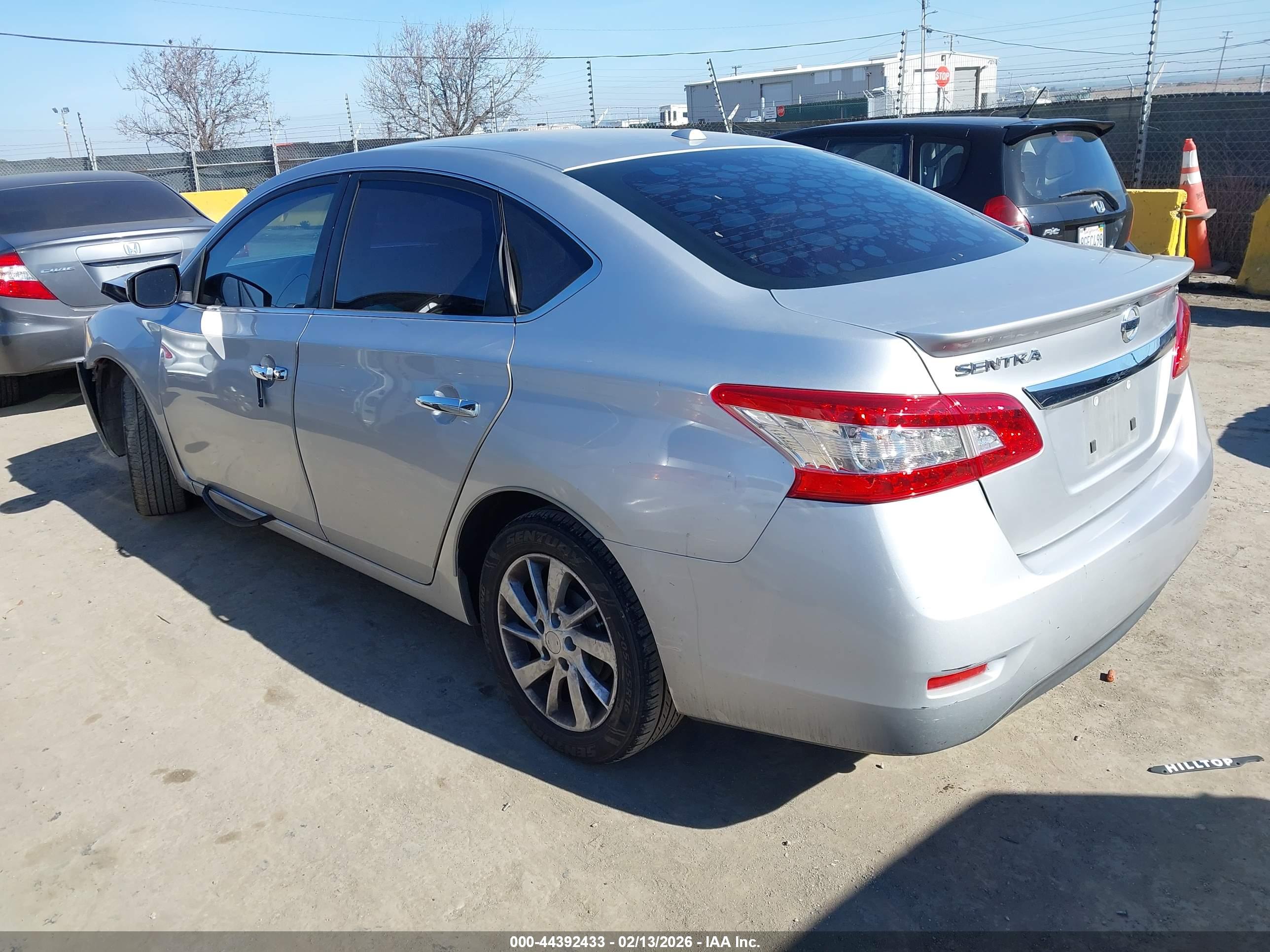 NISSAN SENTRA image 3