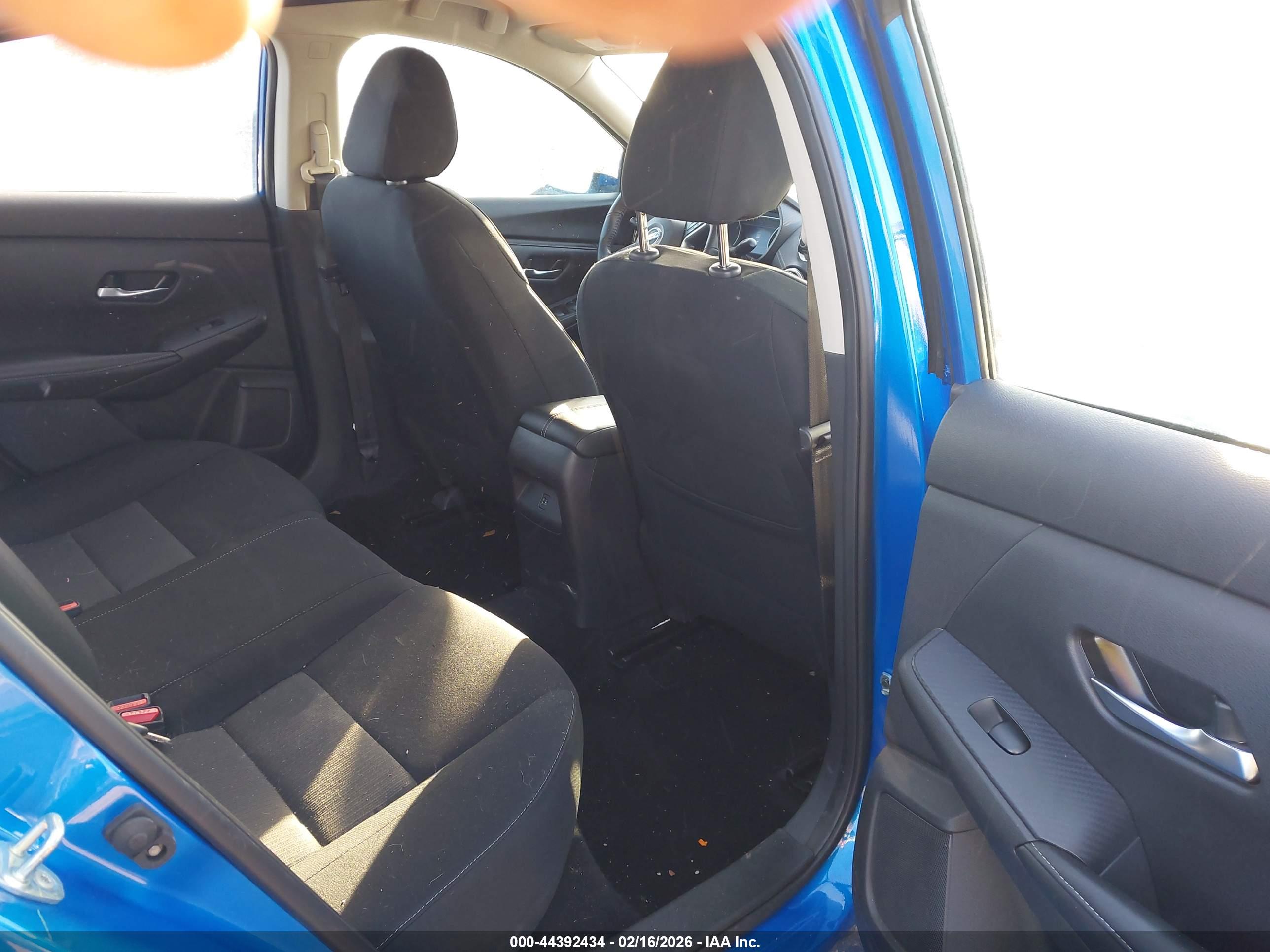 NISSAN SENTRA image 8