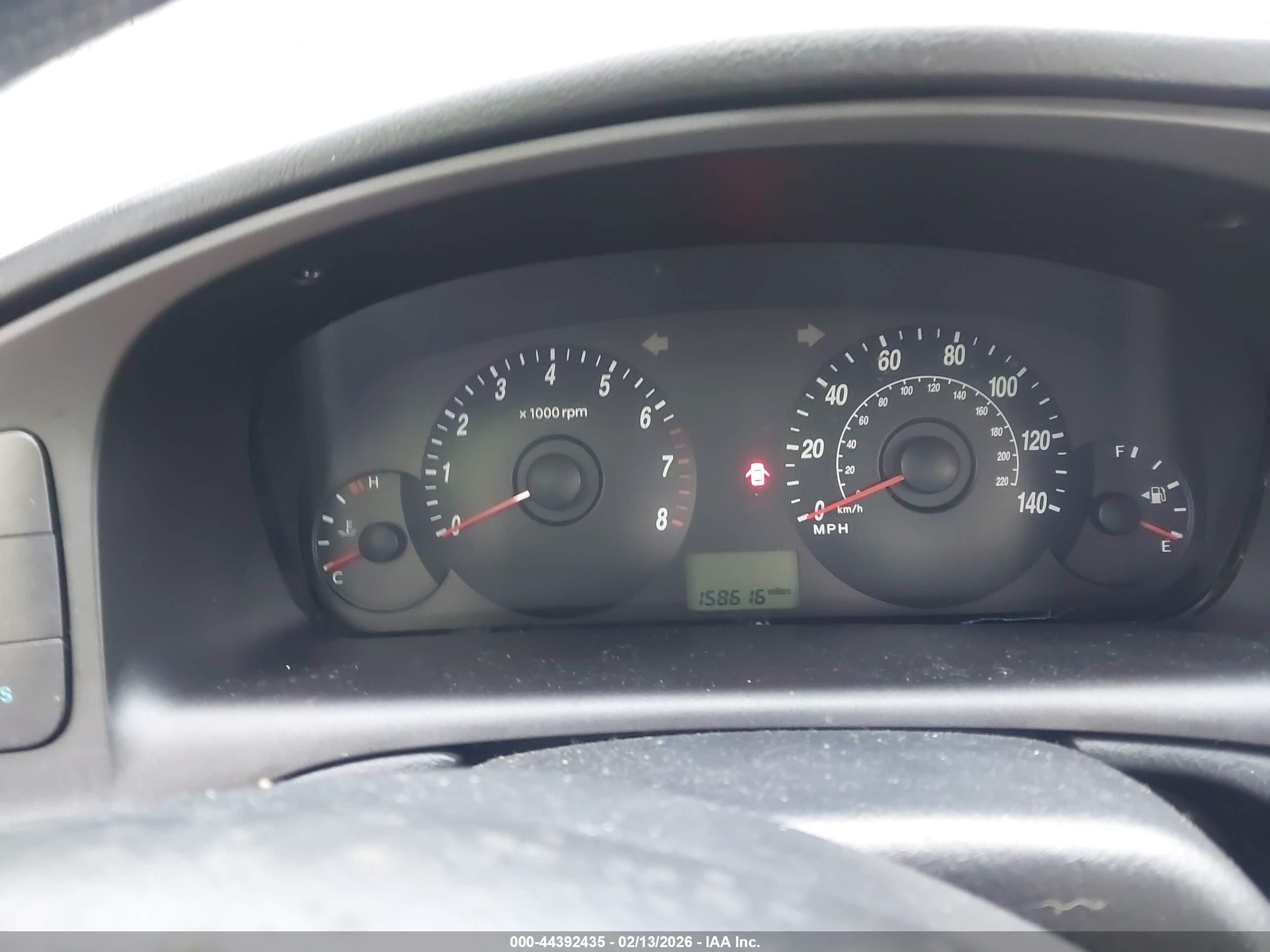 HYUNDAI ELANTRA image 7