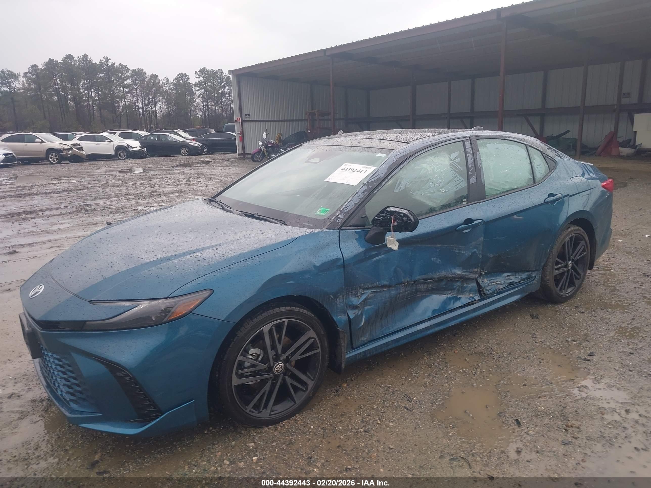 TOYOTA CAMRY image 6