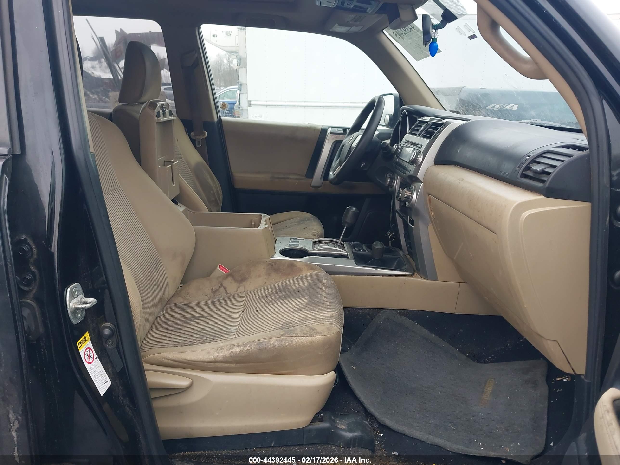 TOYOTA 4RUNNER image 5