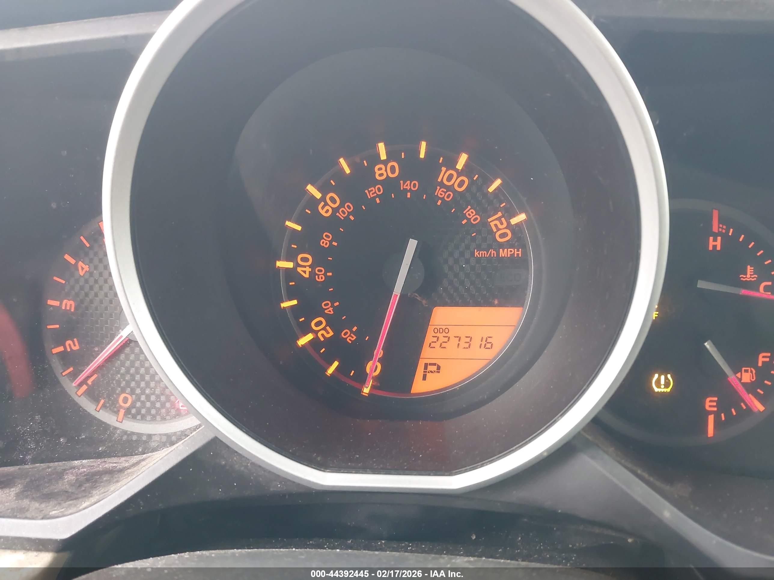 TOYOTA 4RUNNER image 7
