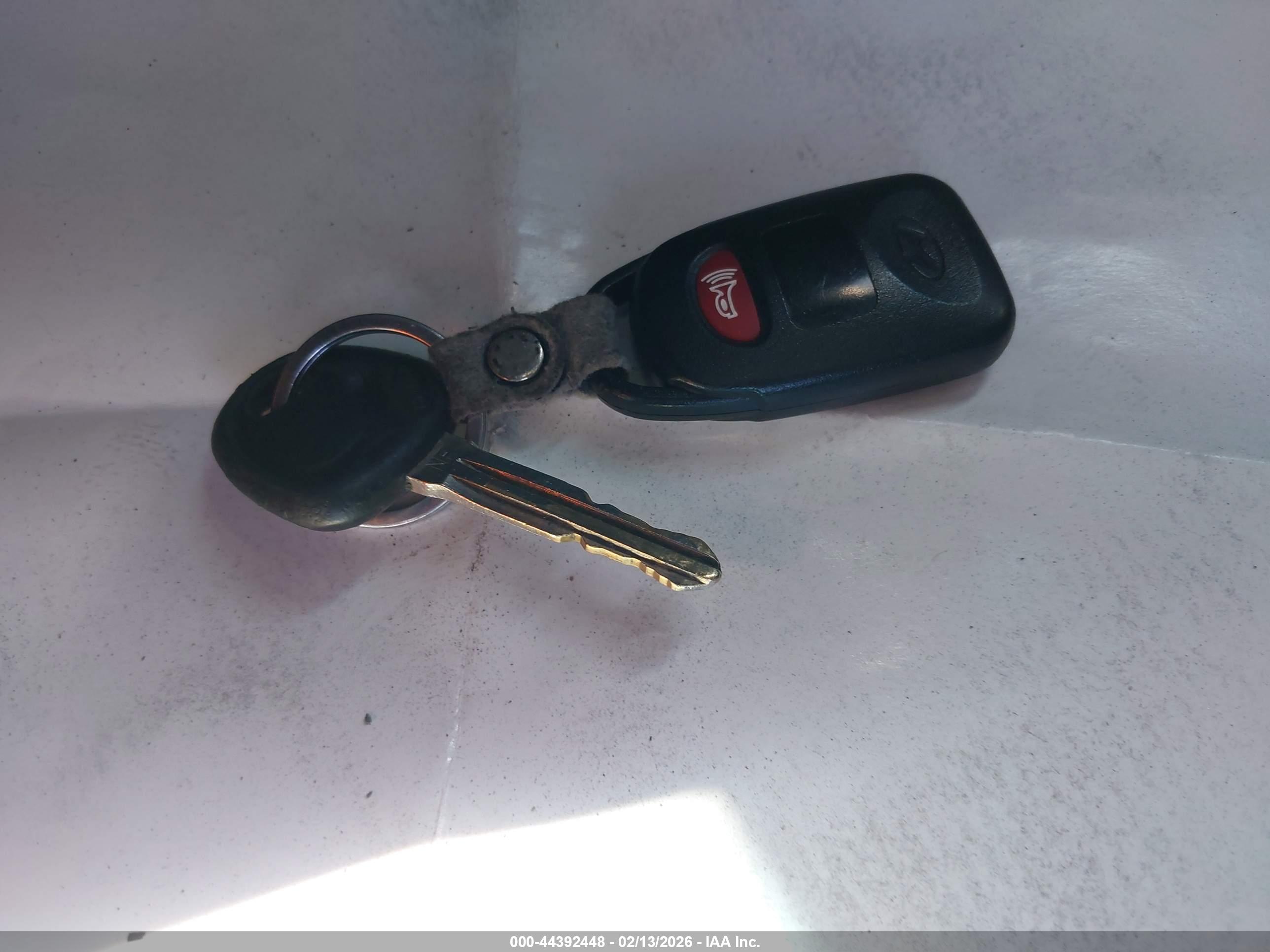 HYUNDAI ELANTRA image 11