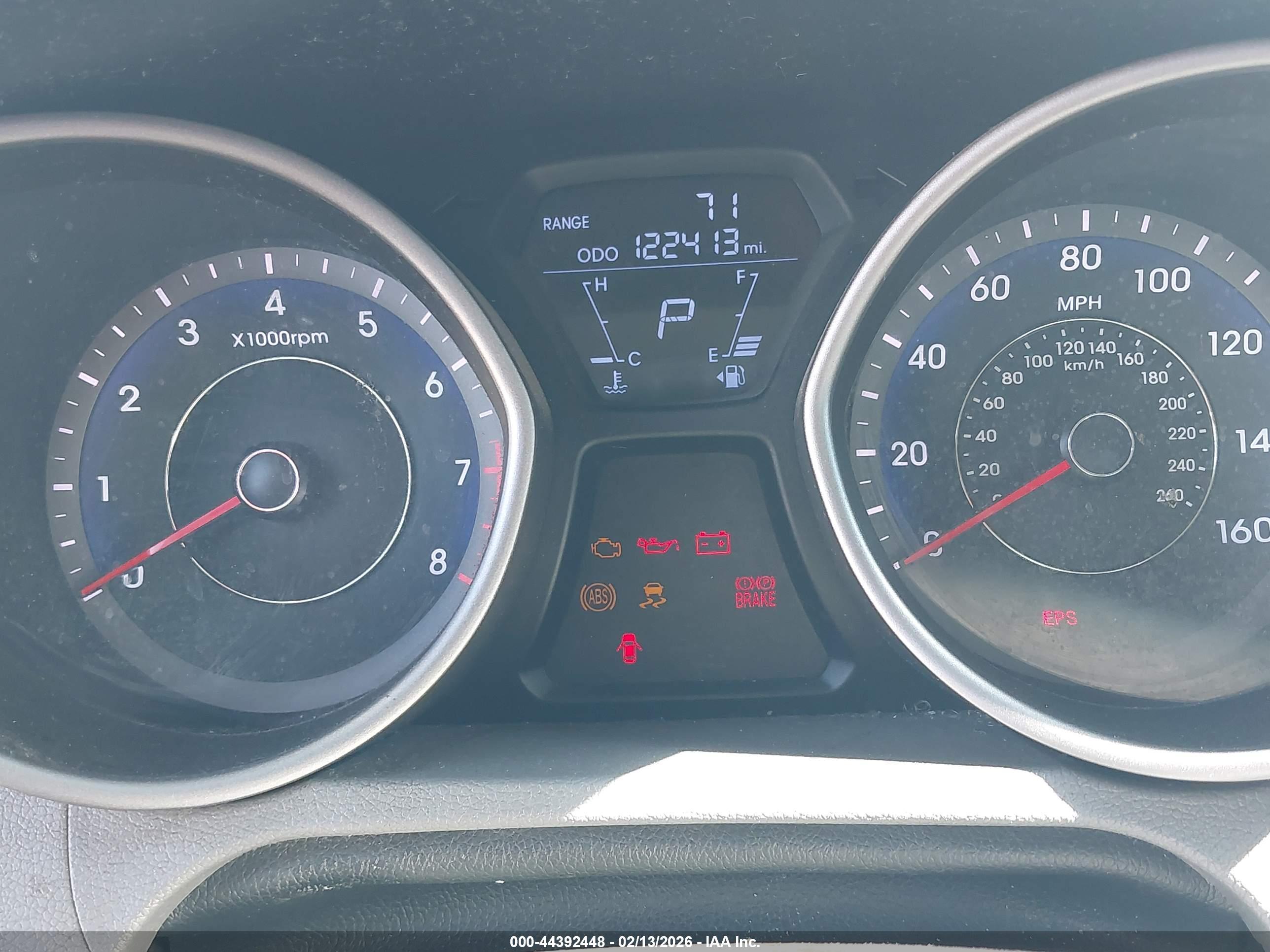 HYUNDAI ELANTRA image 7