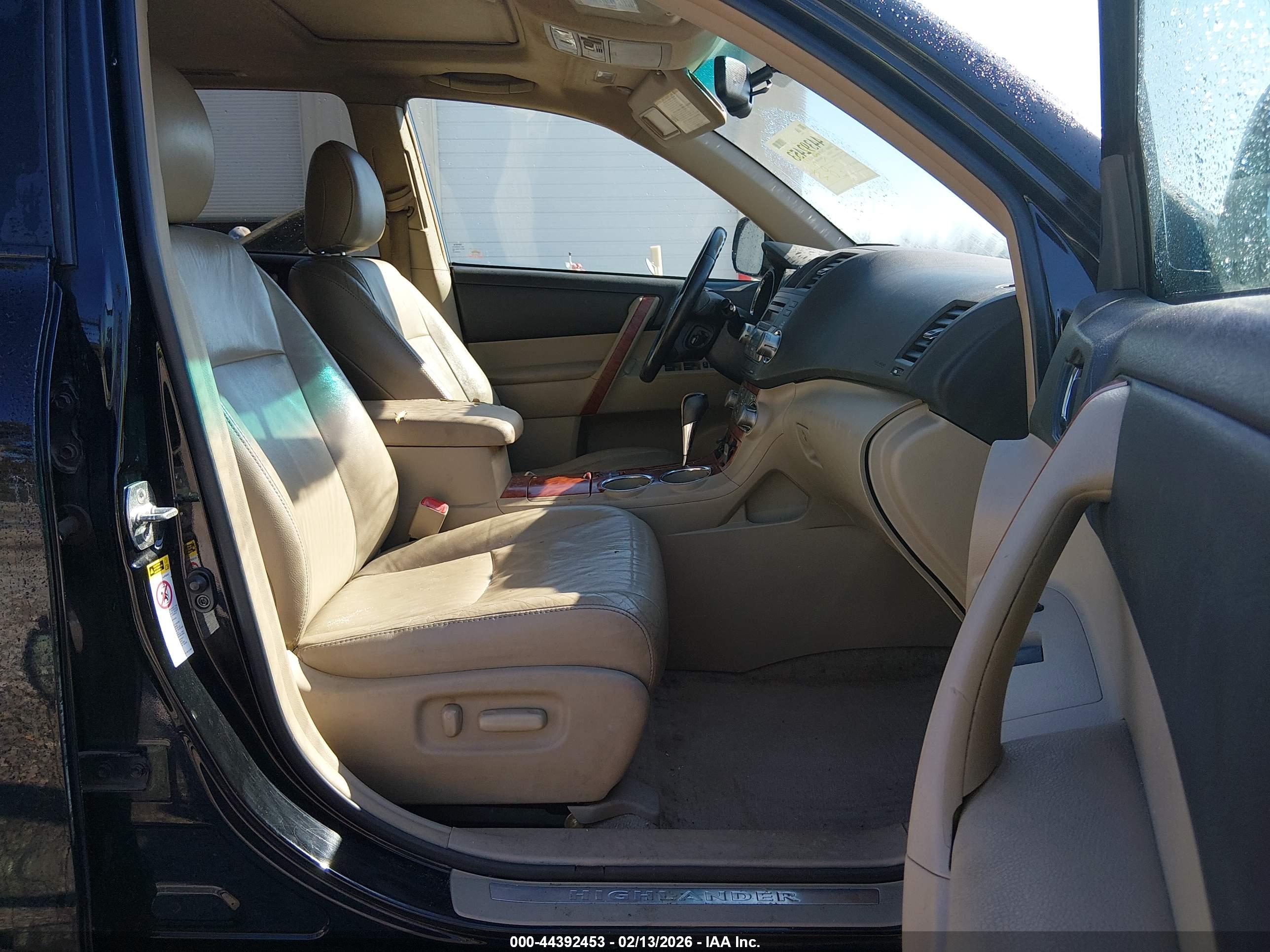 TOYOTA HIGHLANDER image 5
