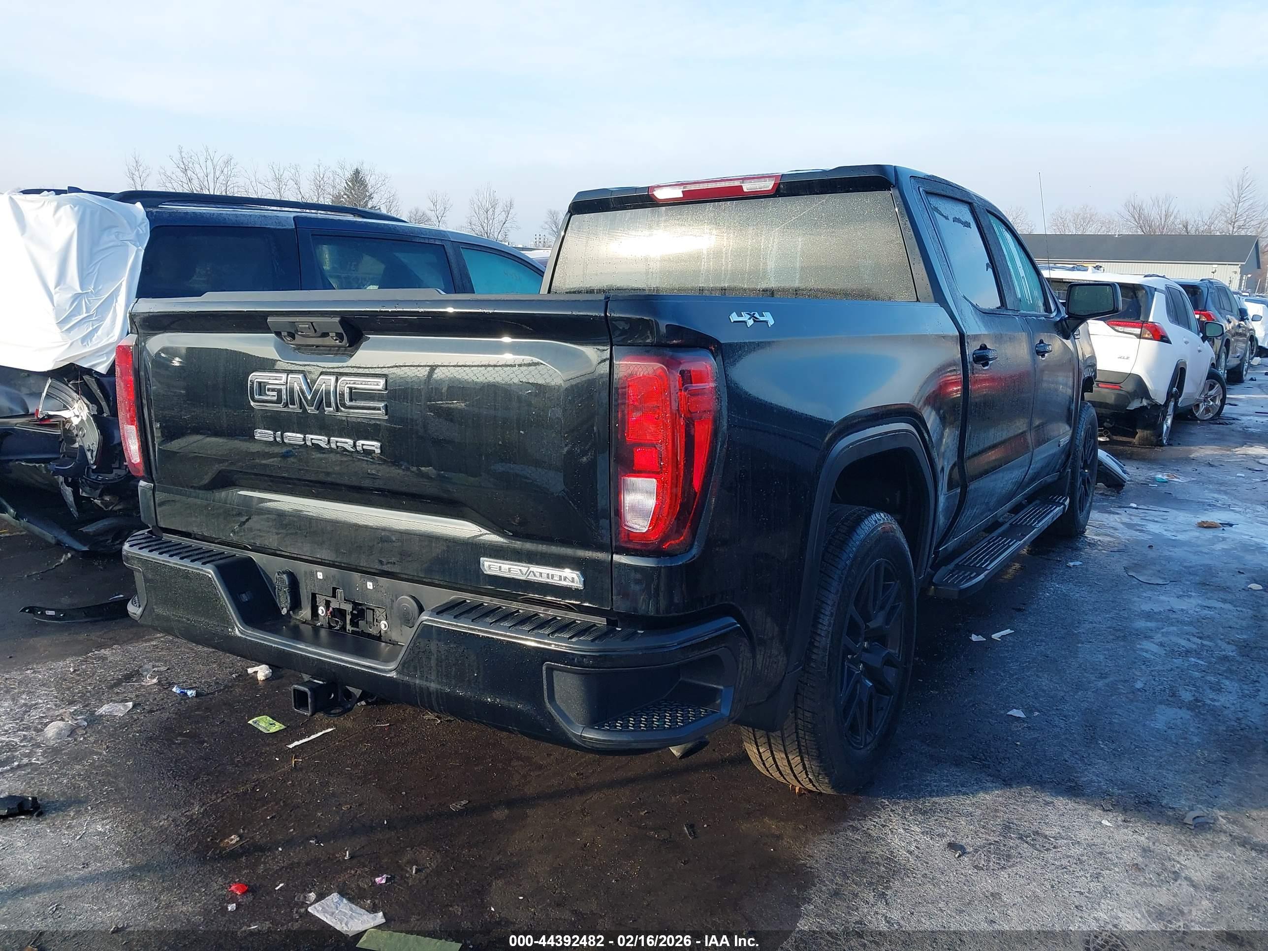 GMC SIERRA image 4