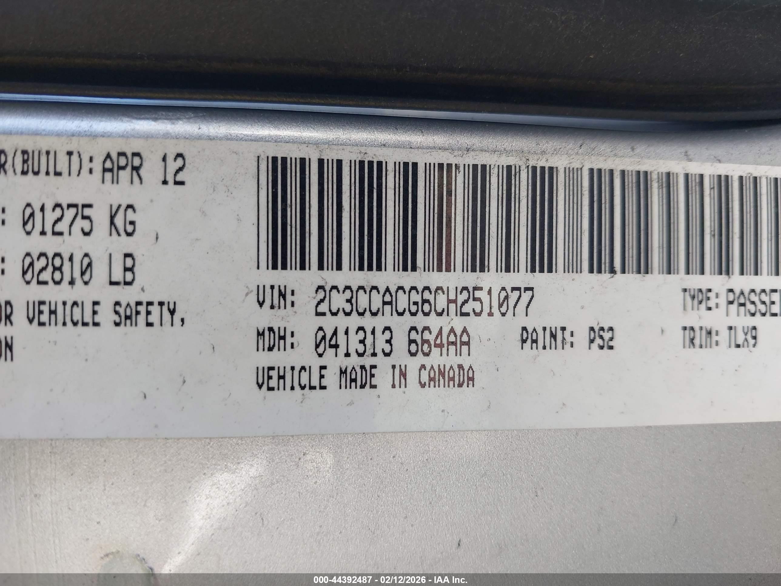 CHRYSLER 300 image 9