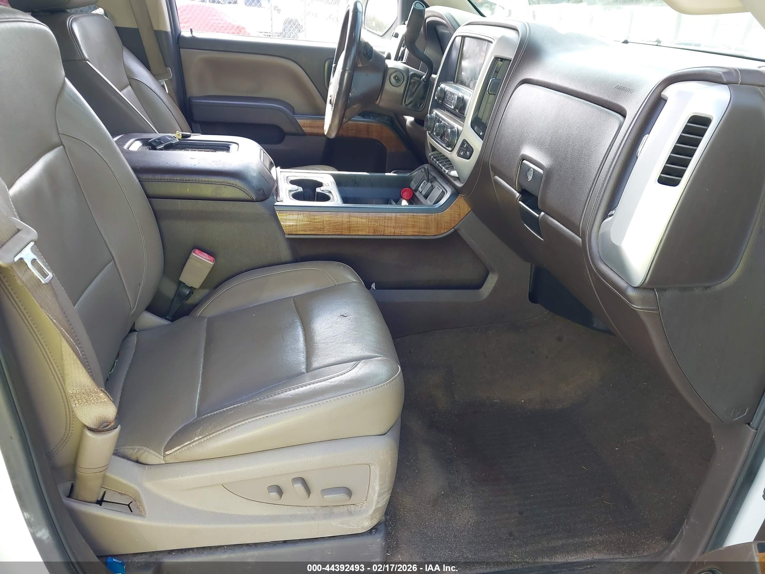 GMC SIERRA image 5