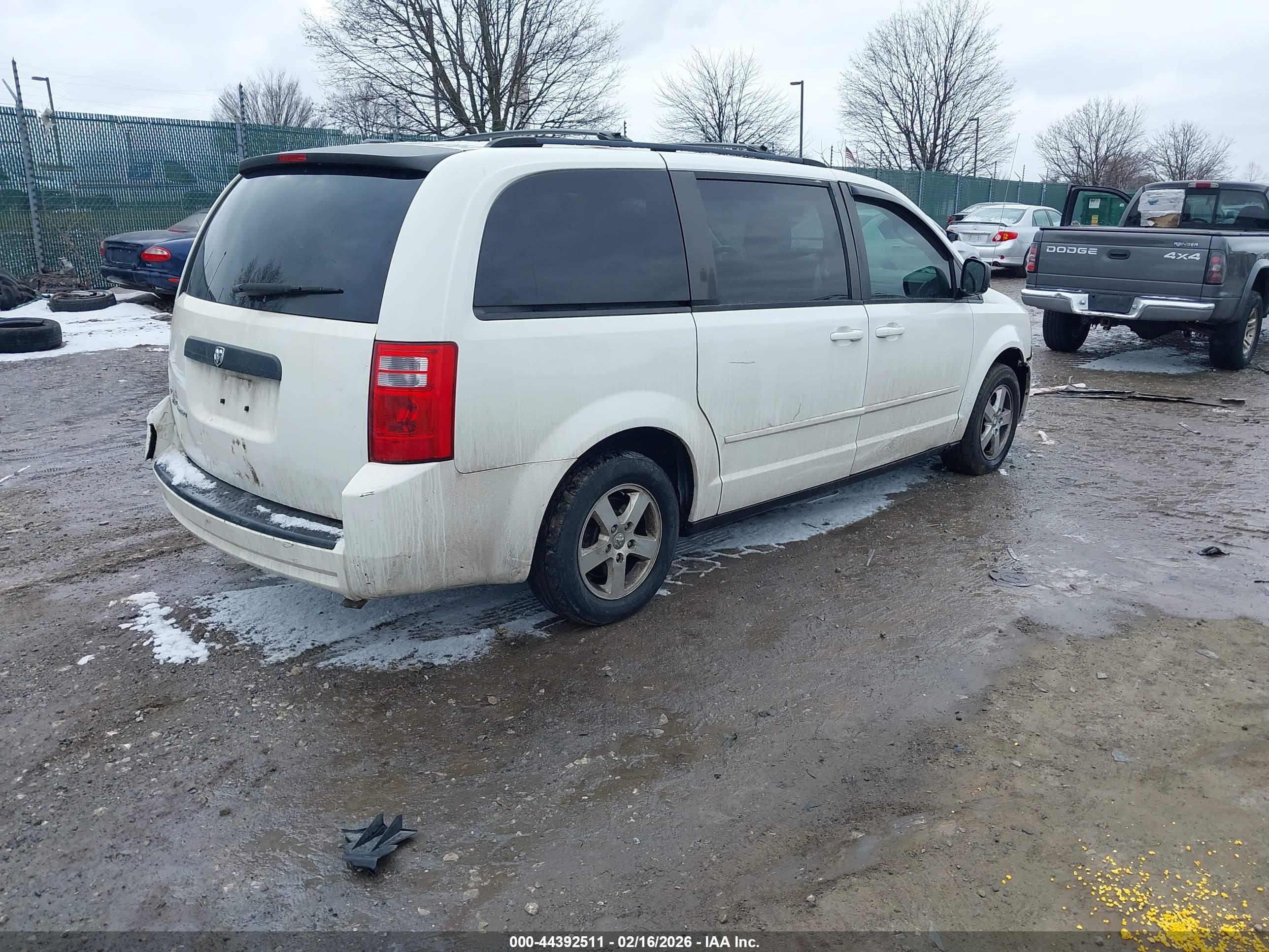 DODGE GRAND image 4
