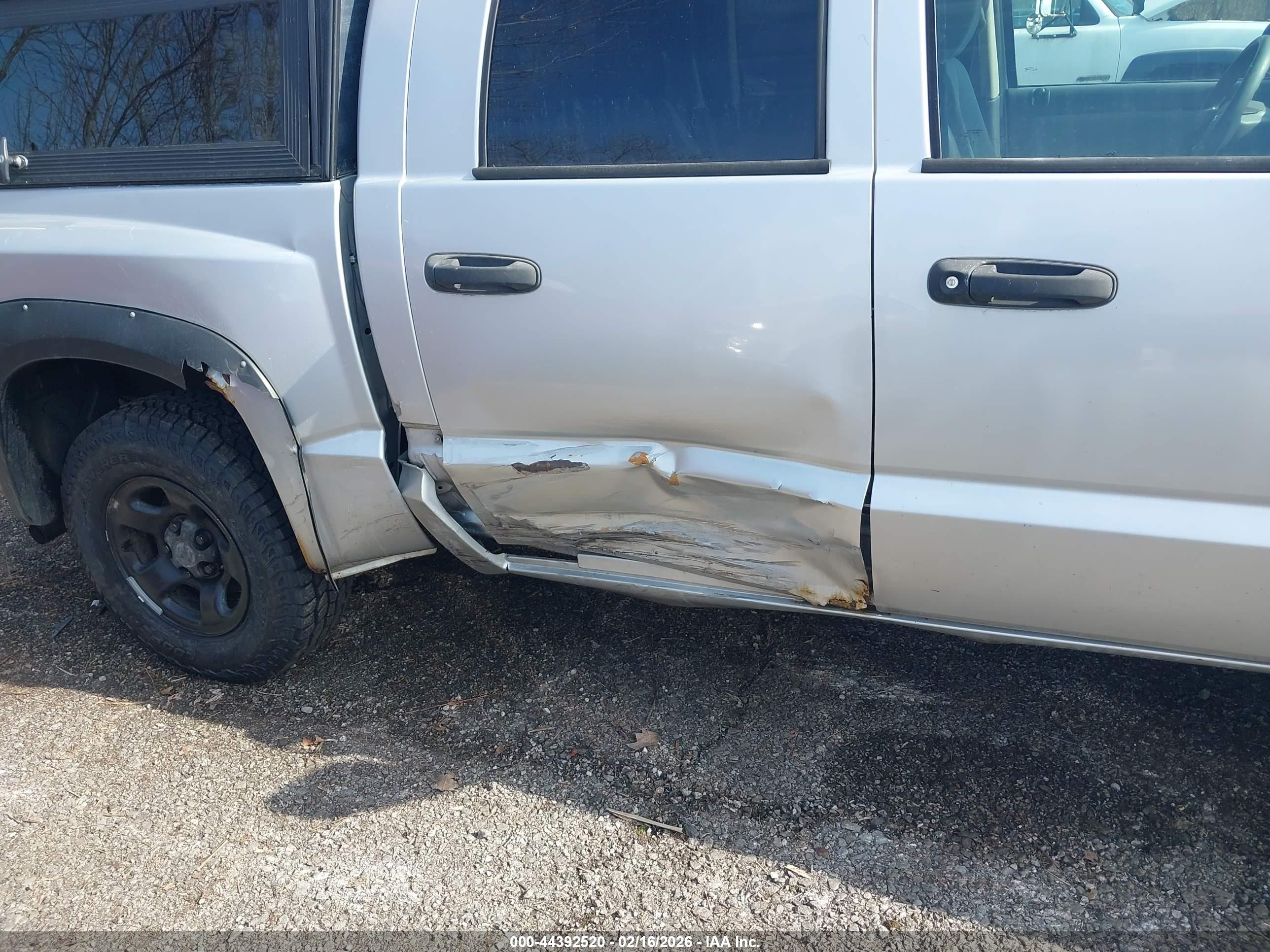 DODGE DAKOTA image 6