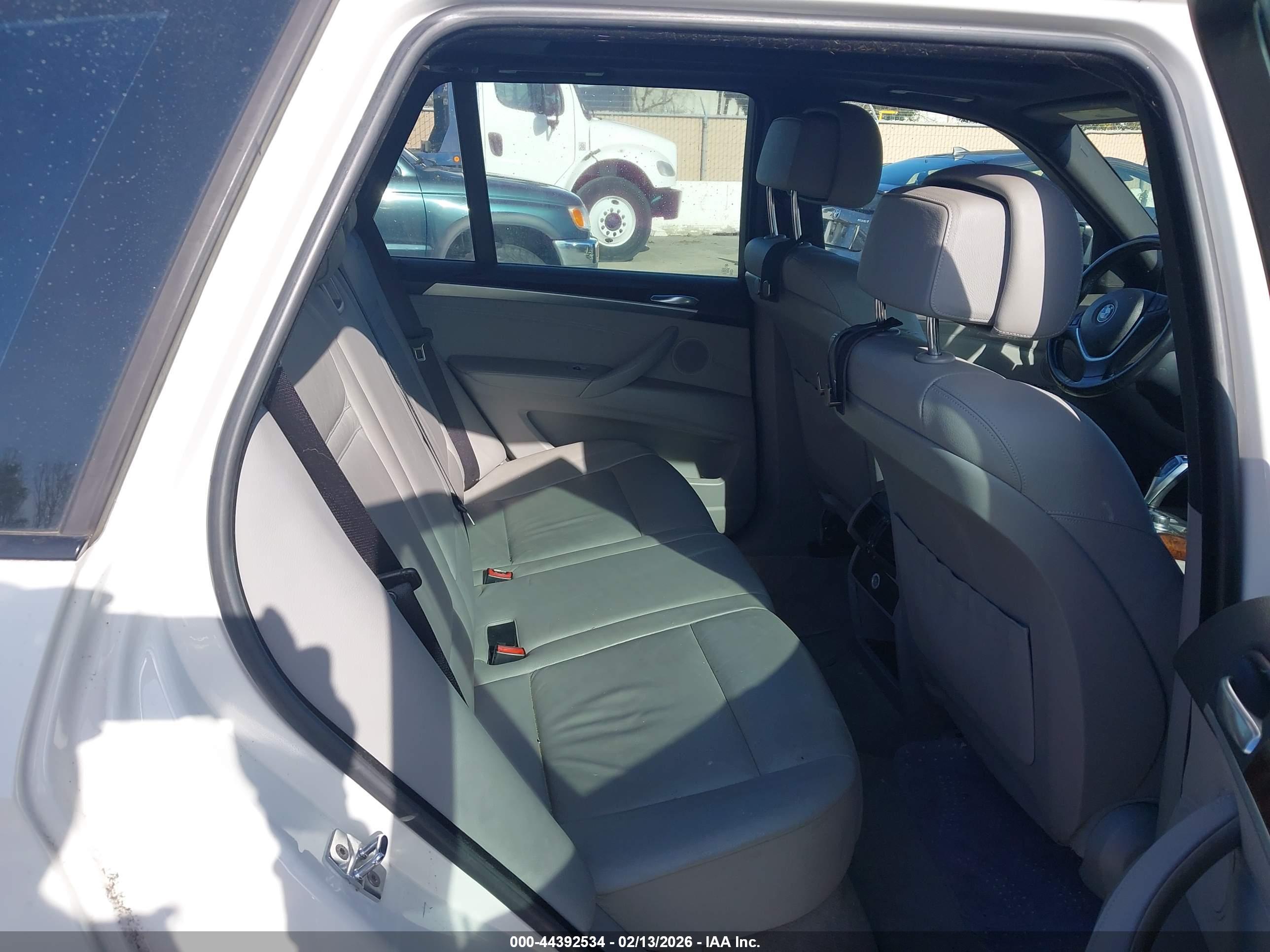 BMW X5 image 8
