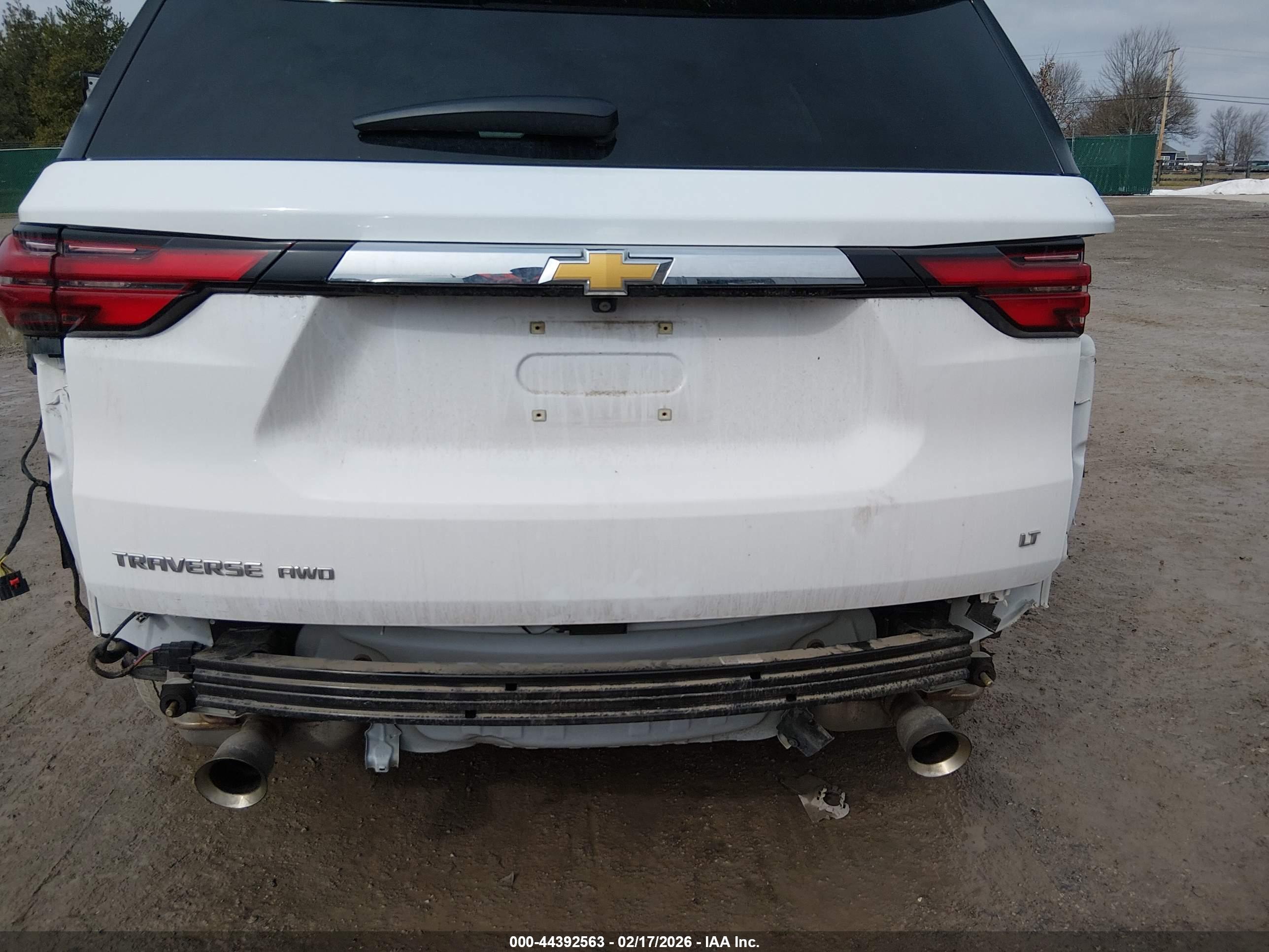 CHEVROLET TRAVERSE image 6