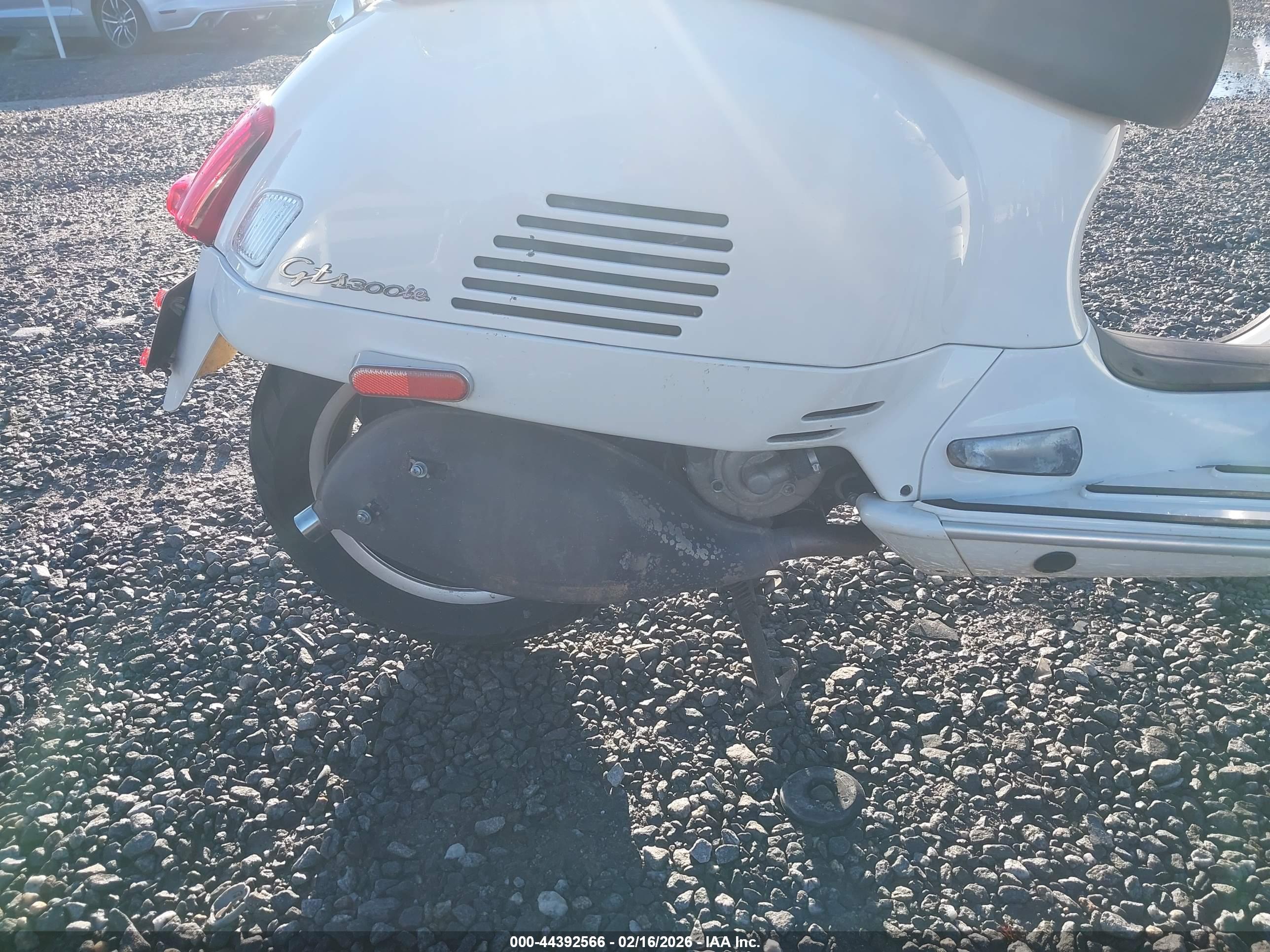 VESPA GTS image 8