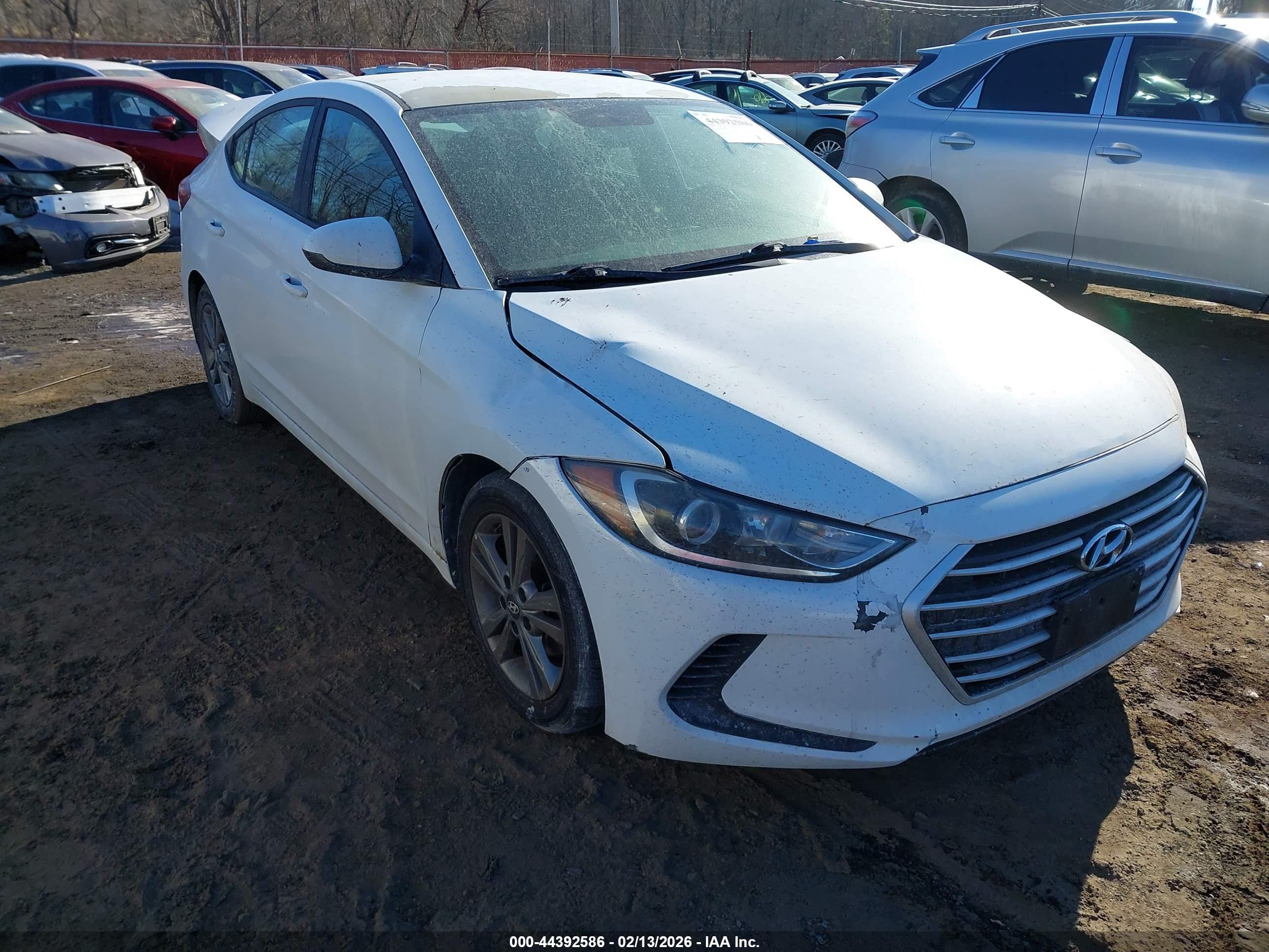 HYUNDAI ELANTRA image 6