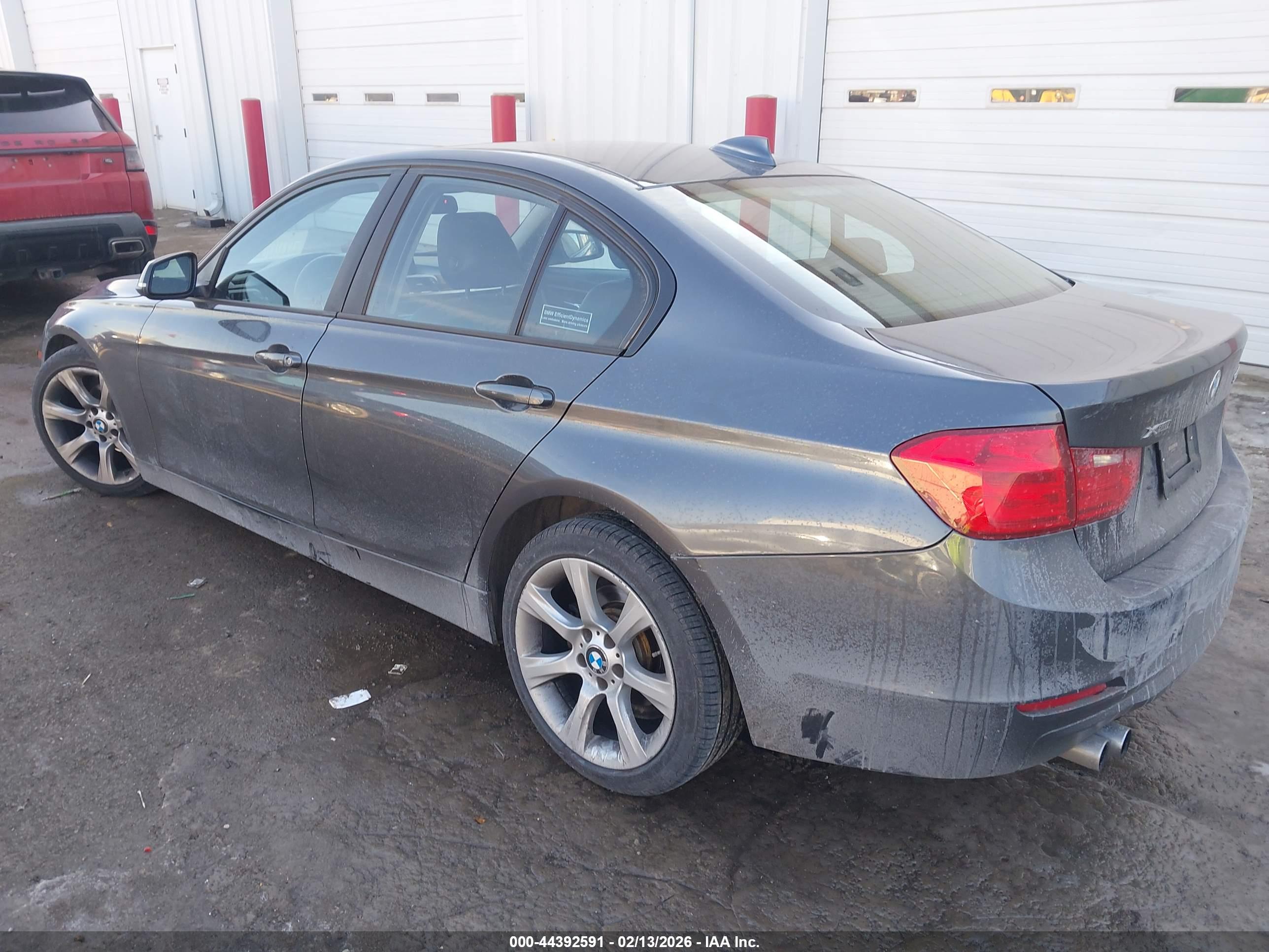 BMW 328I image 3