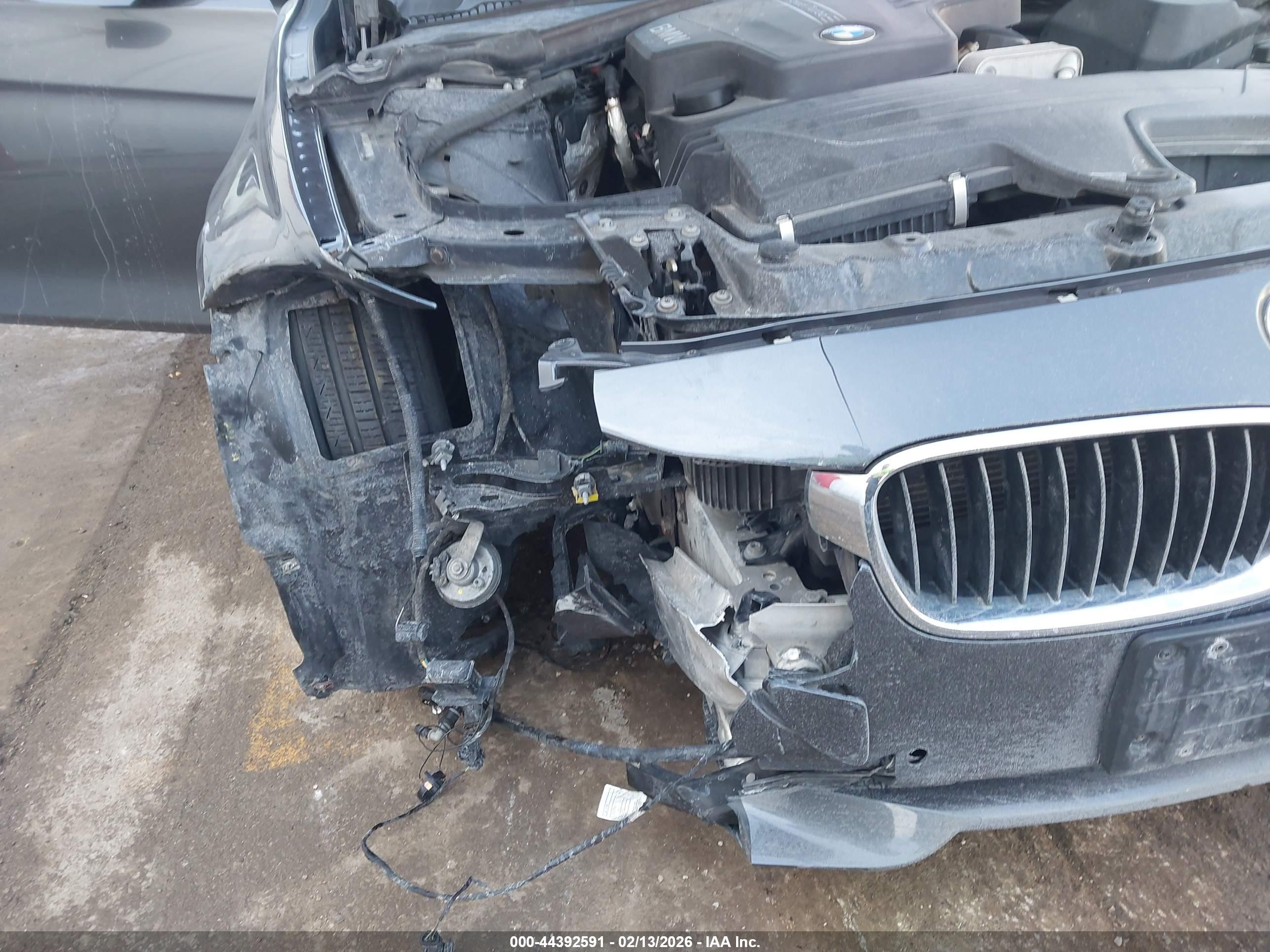 BMW 328I image 6