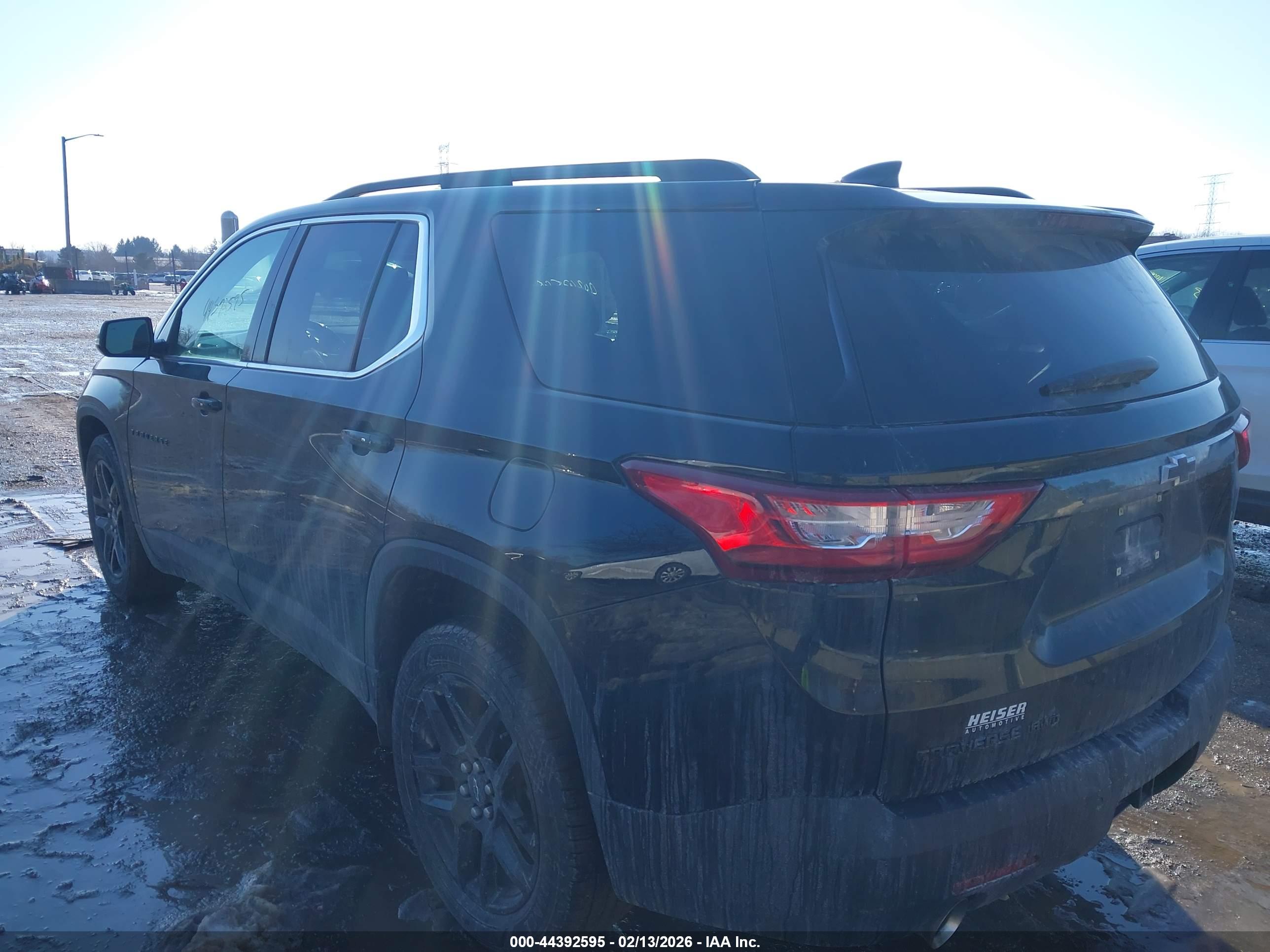 CHEVROLET TRAVERSE image 3