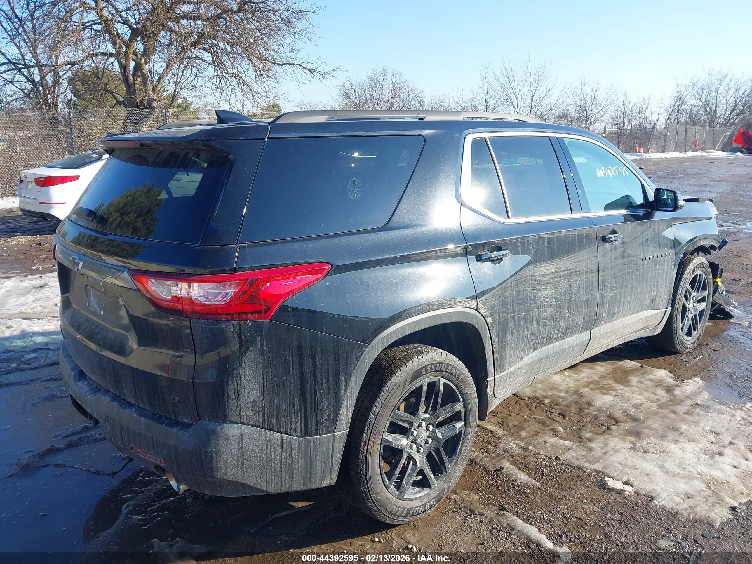 CHEVROLET TRAVERSE image 4