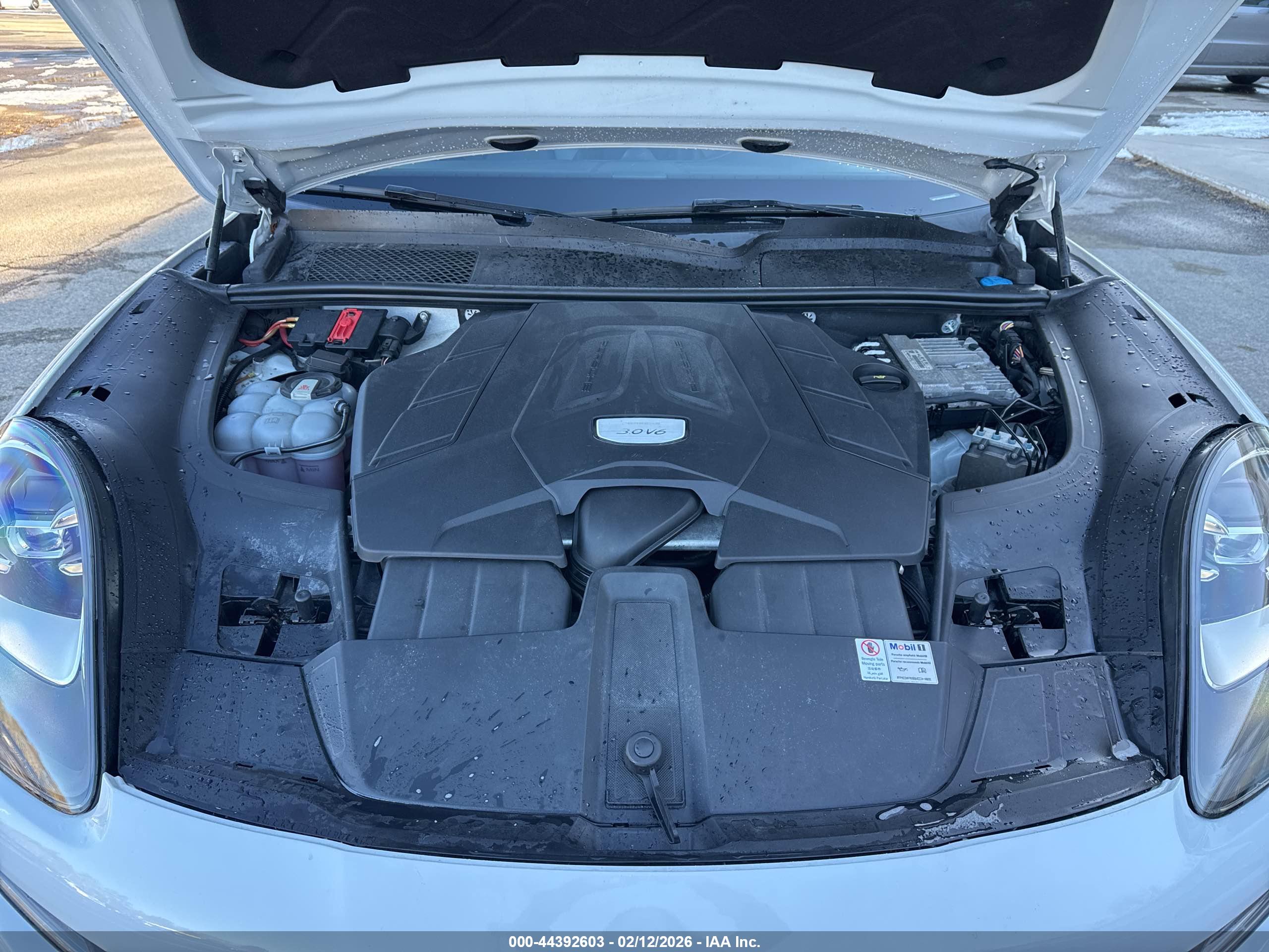 PORSCHE CAYENNE image 10