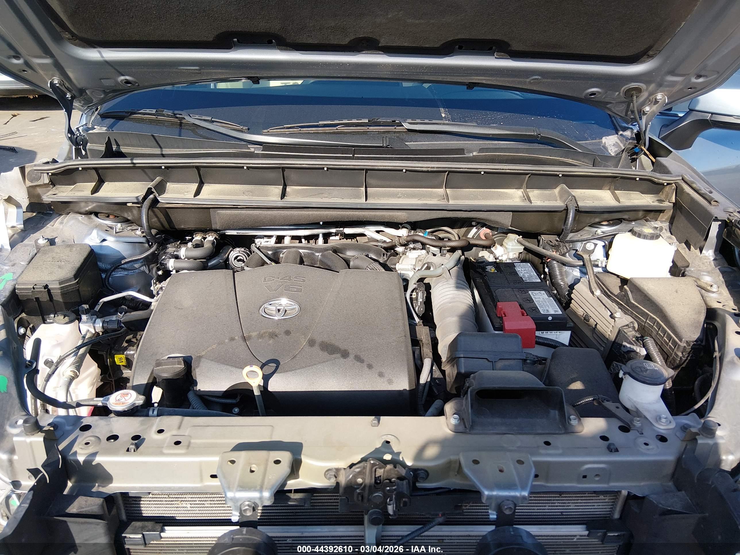 TOYOTA HIGHLANDER image 10