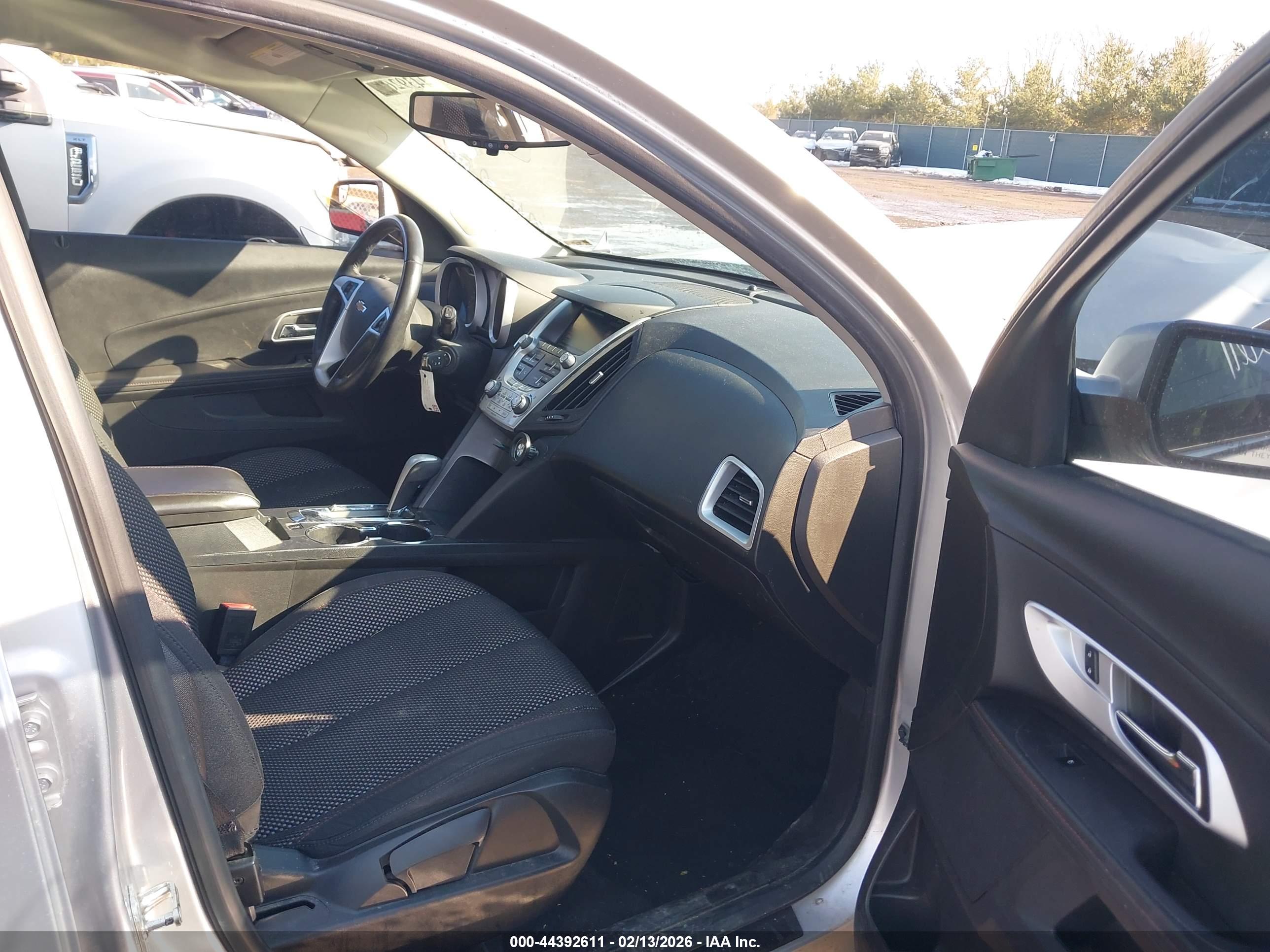 CHEVROLET EQUINOX image 5