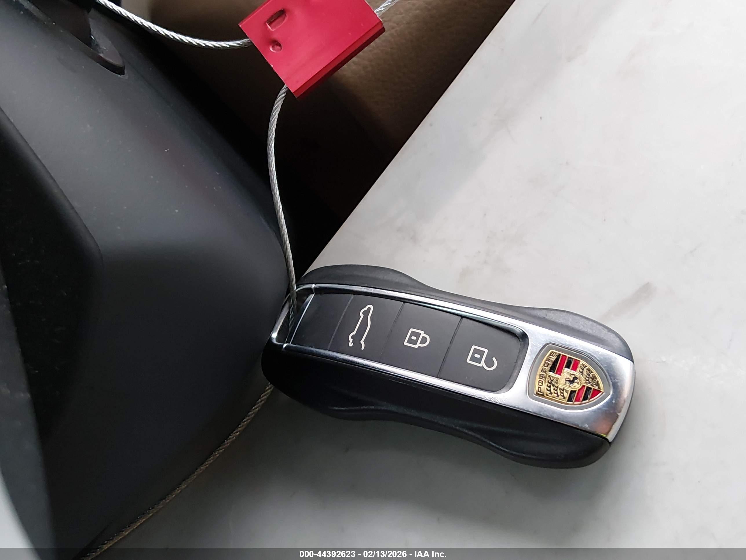 PORSCHE CAYENNE image 11