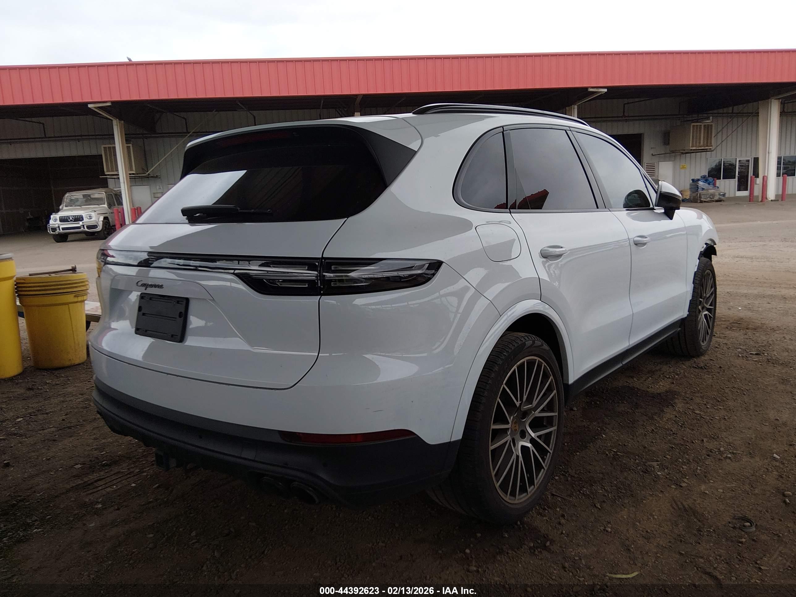 PORSCHE CAYENNE image 4