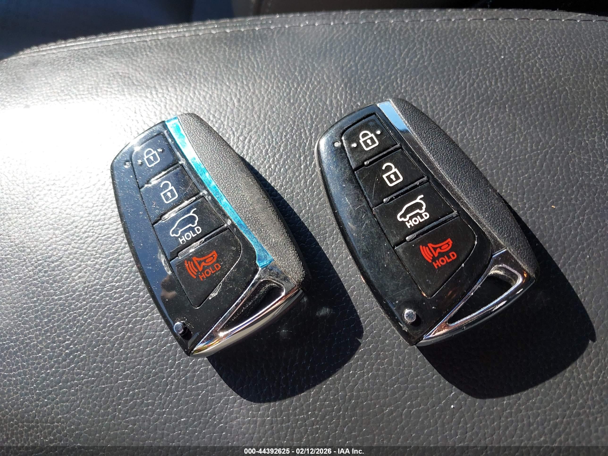HYUNDAI SANTA image 11