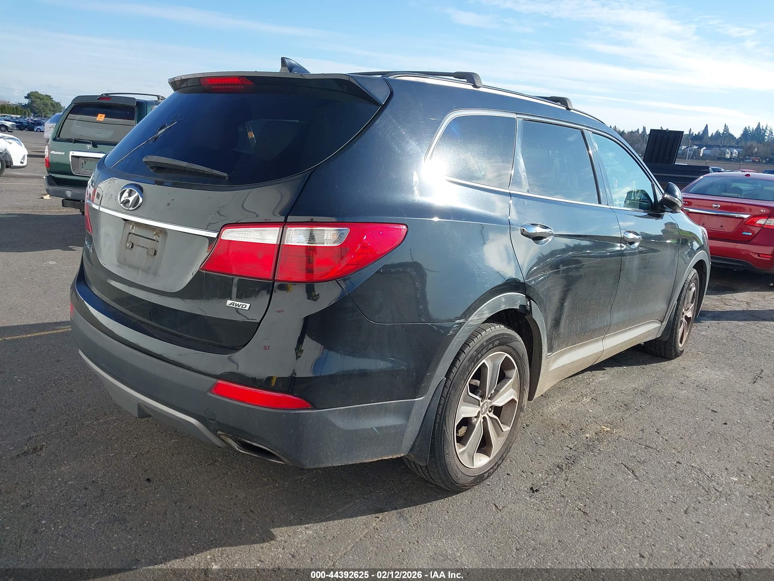 HYUNDAI SANTA image 4