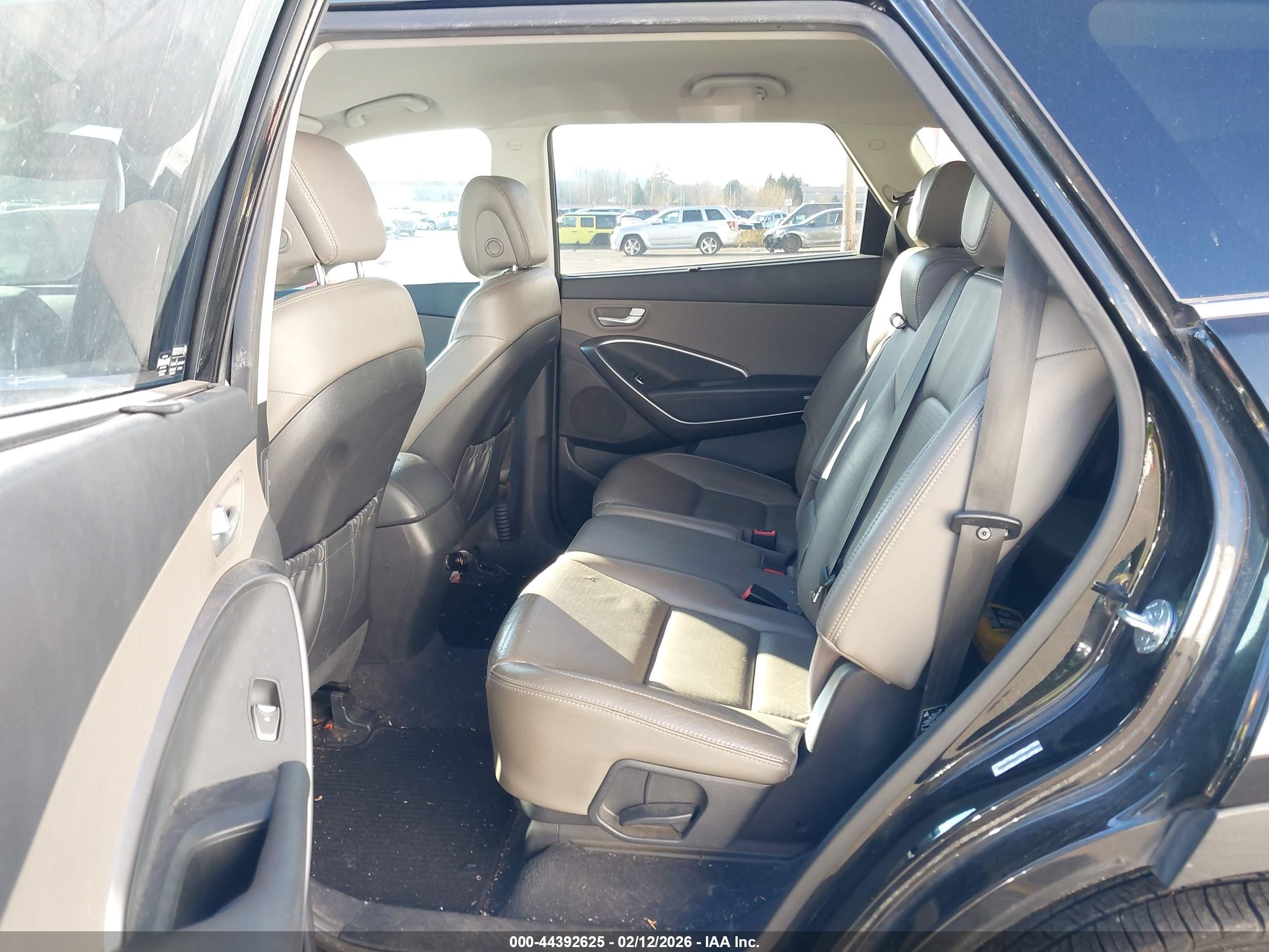 HYUNDAI SANTA image 8