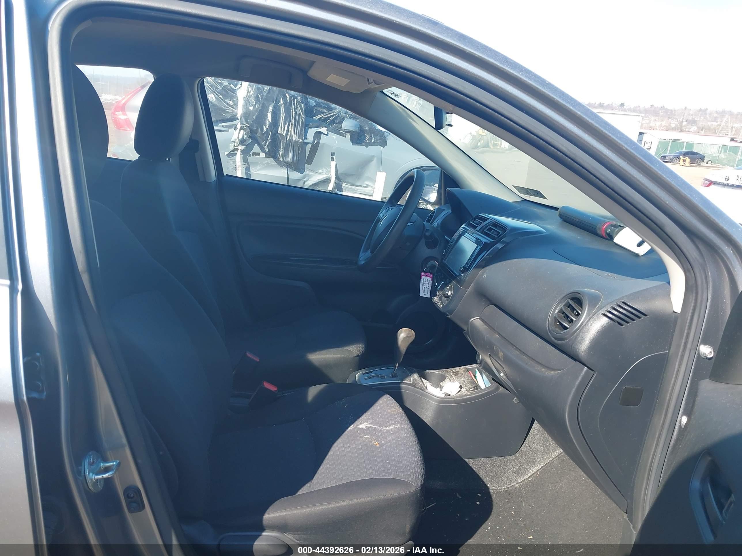 MITSUBISHI MIRAGE image 5
