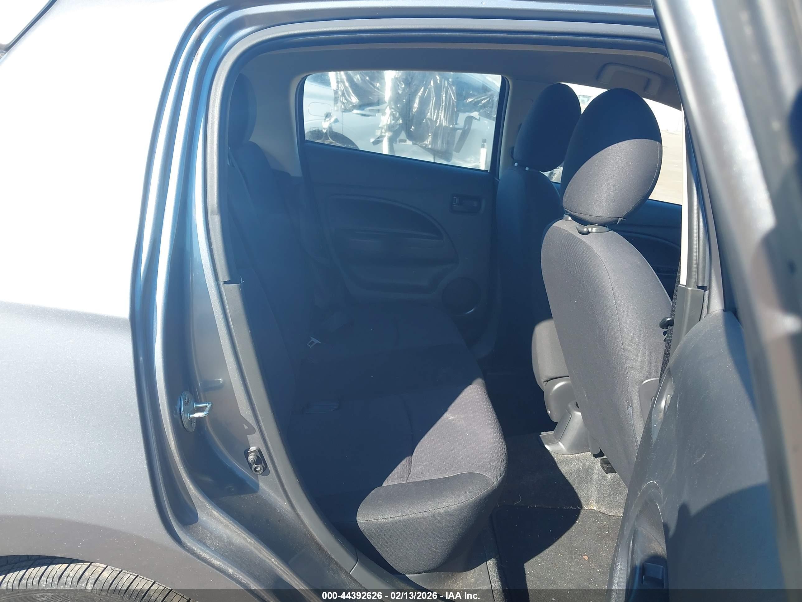MITSUBISHI MIRAGE image 8