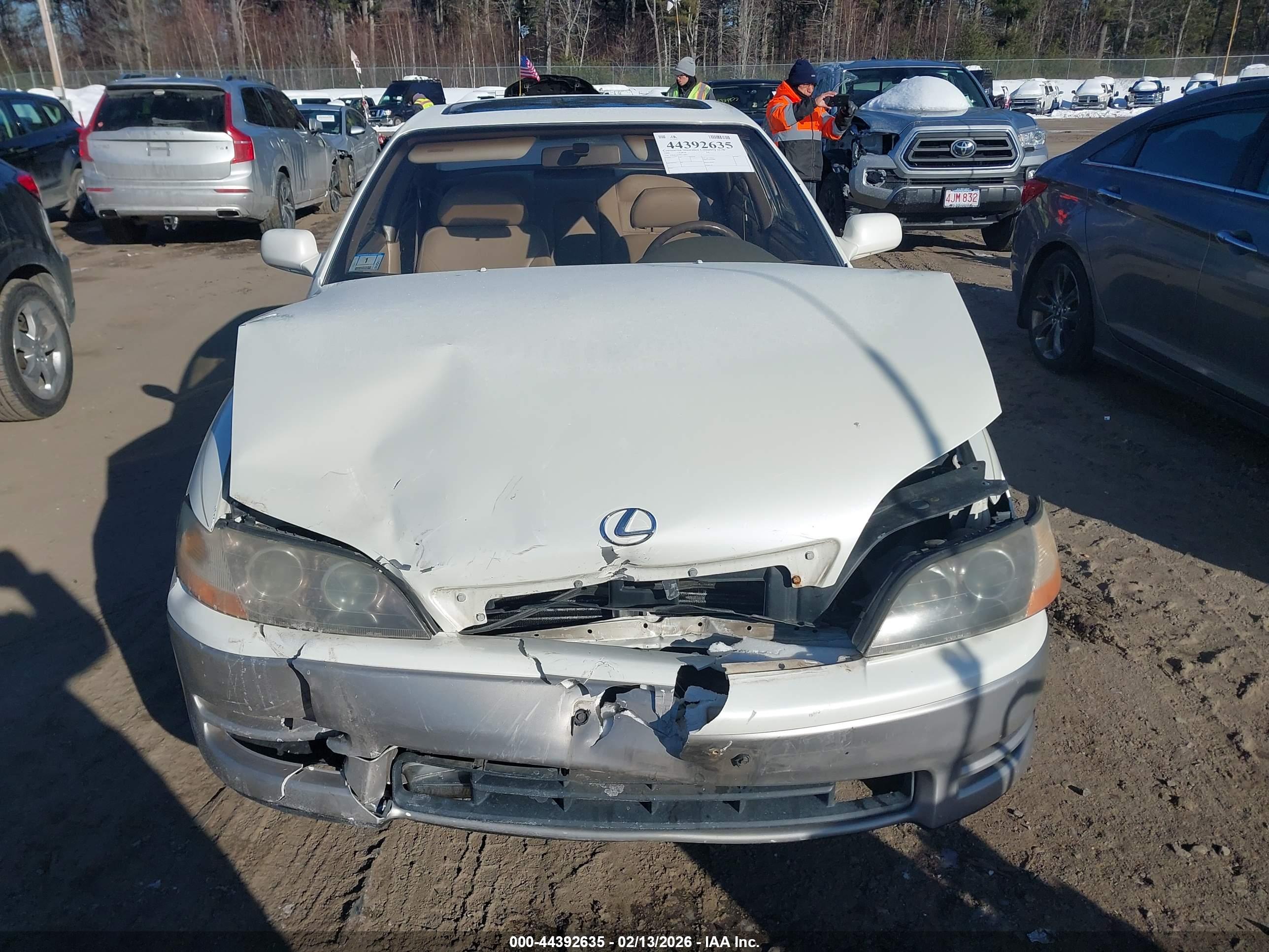 LEXUS ES image 6