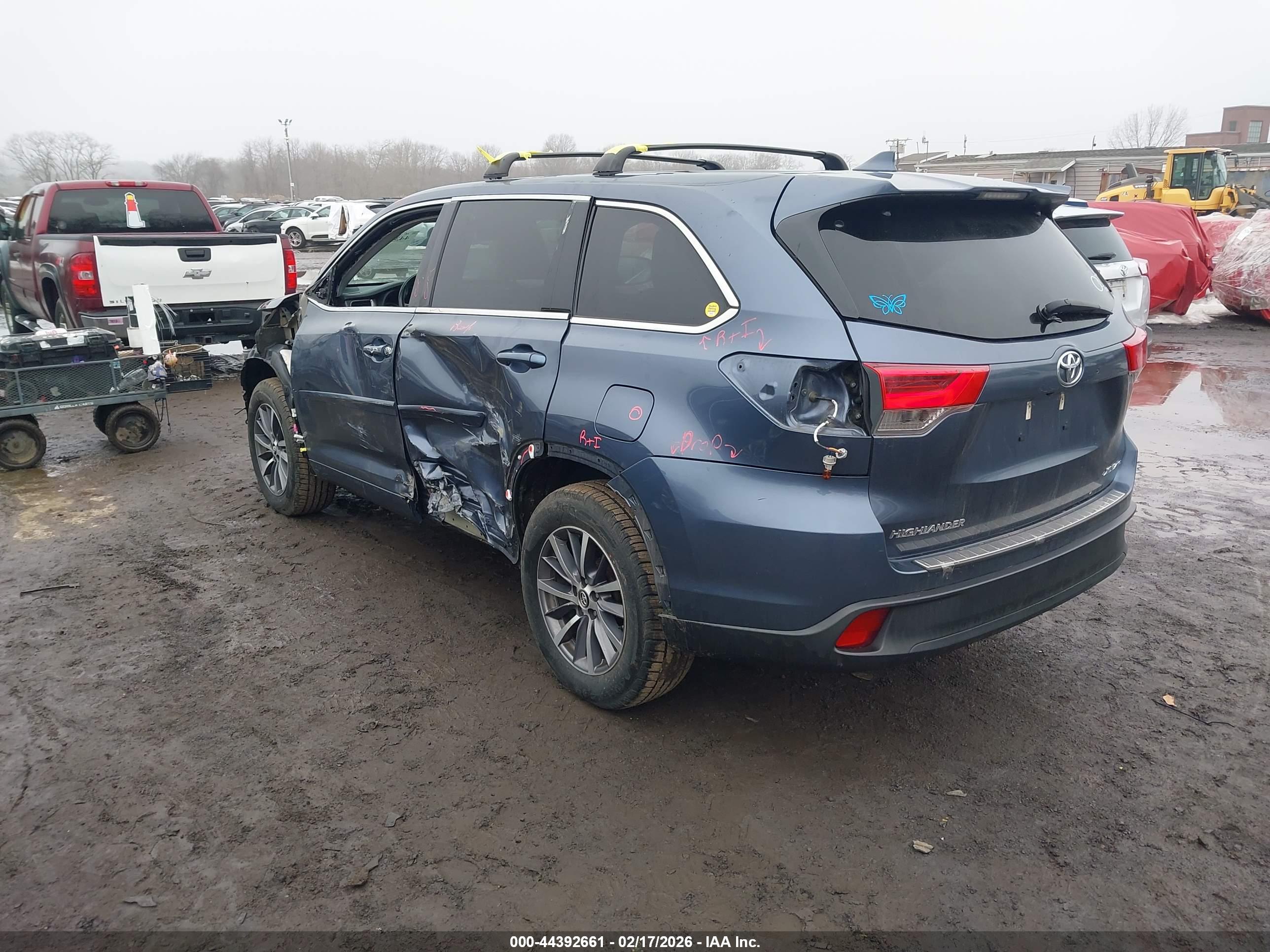TOYOTA HIGHLANDER image 3