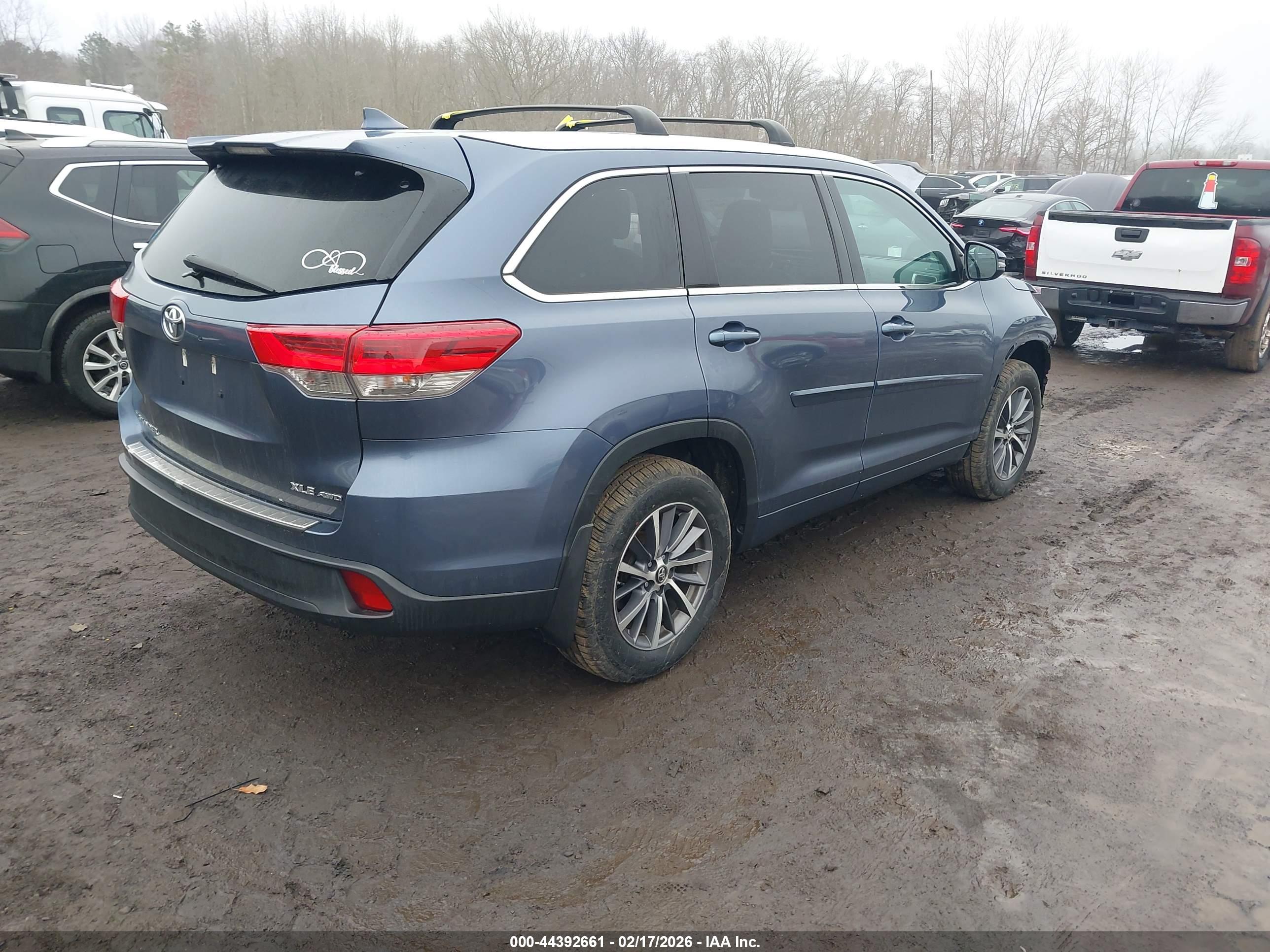 TOYOTA HIGHLANDER image 4