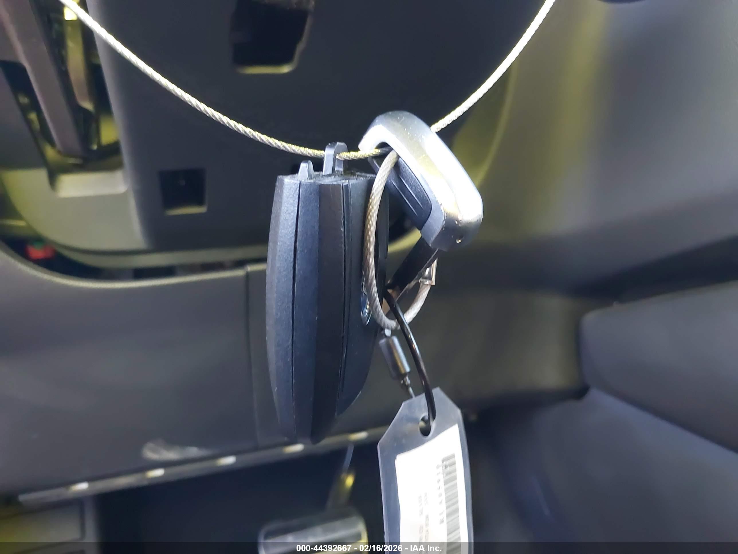 FORD ESCAPE image 11